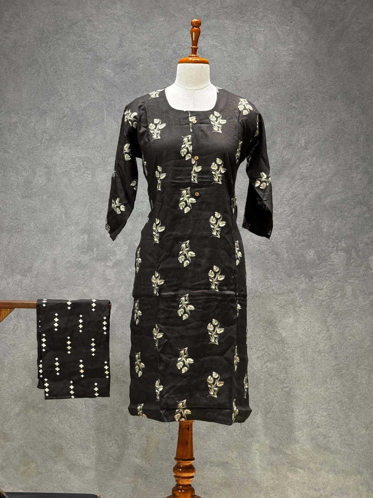 BLACK FLORAL PRINT CASUAL WEAR