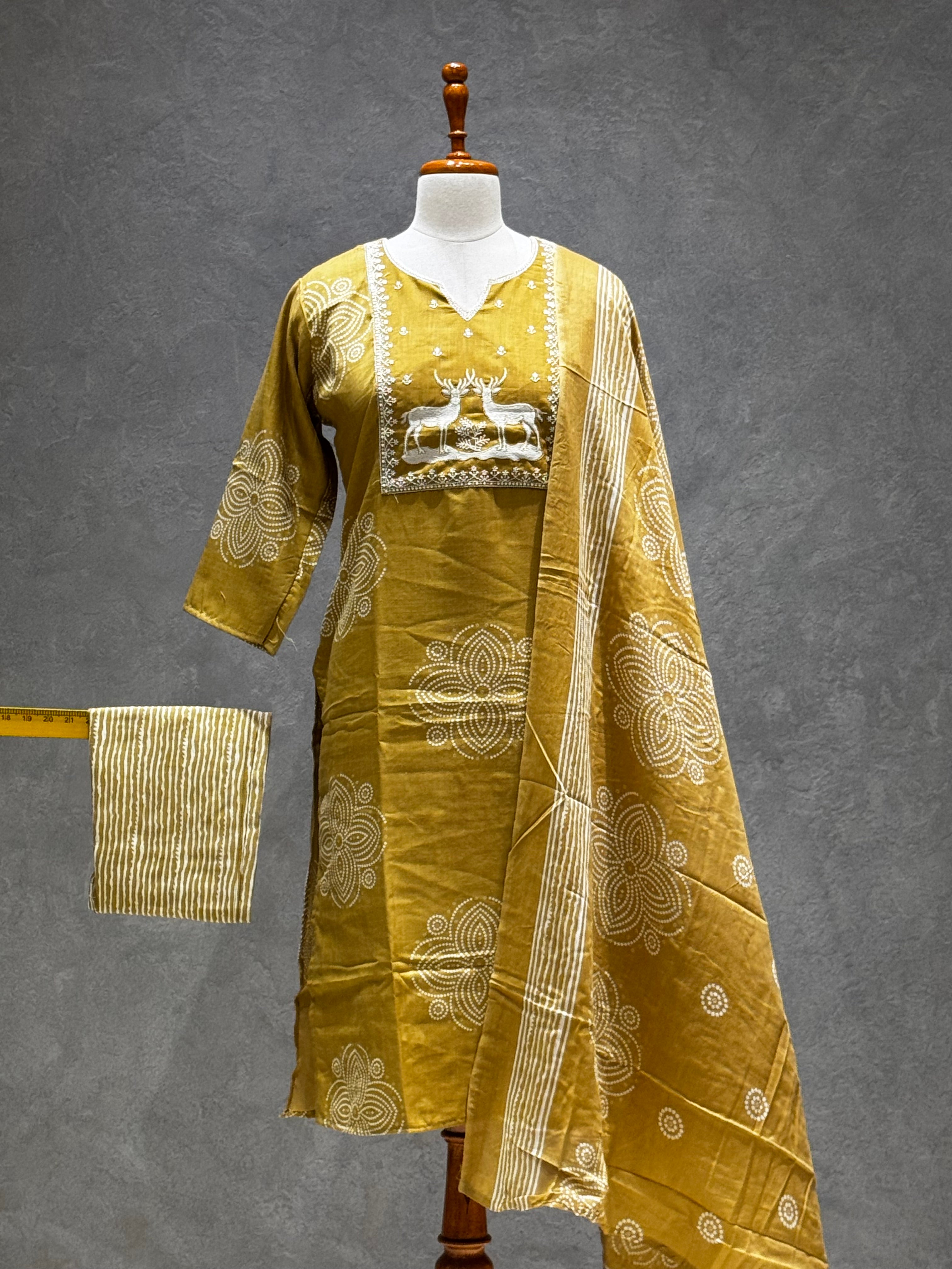 SALWAR SETS MUSTARD 0.4