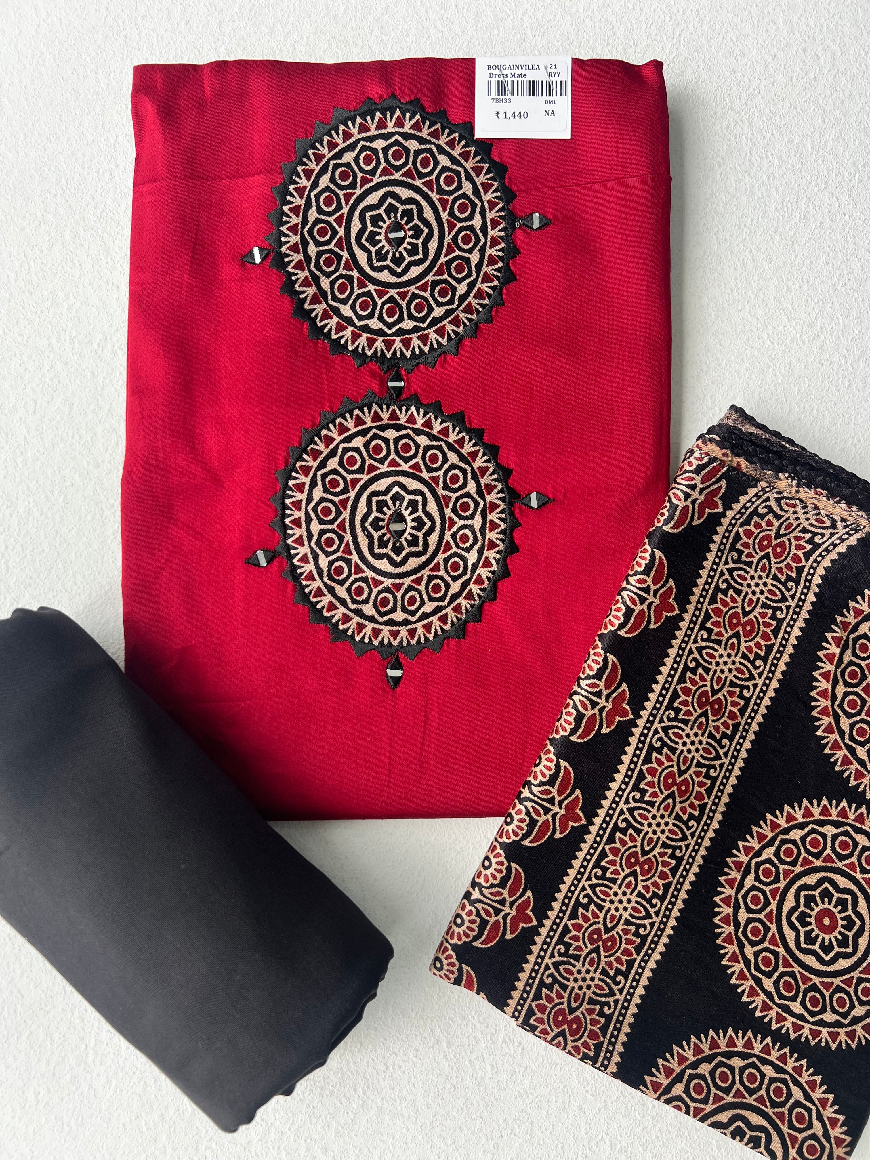 TRADITIONAL COTTON UNSTITCHED SUITS -1.0