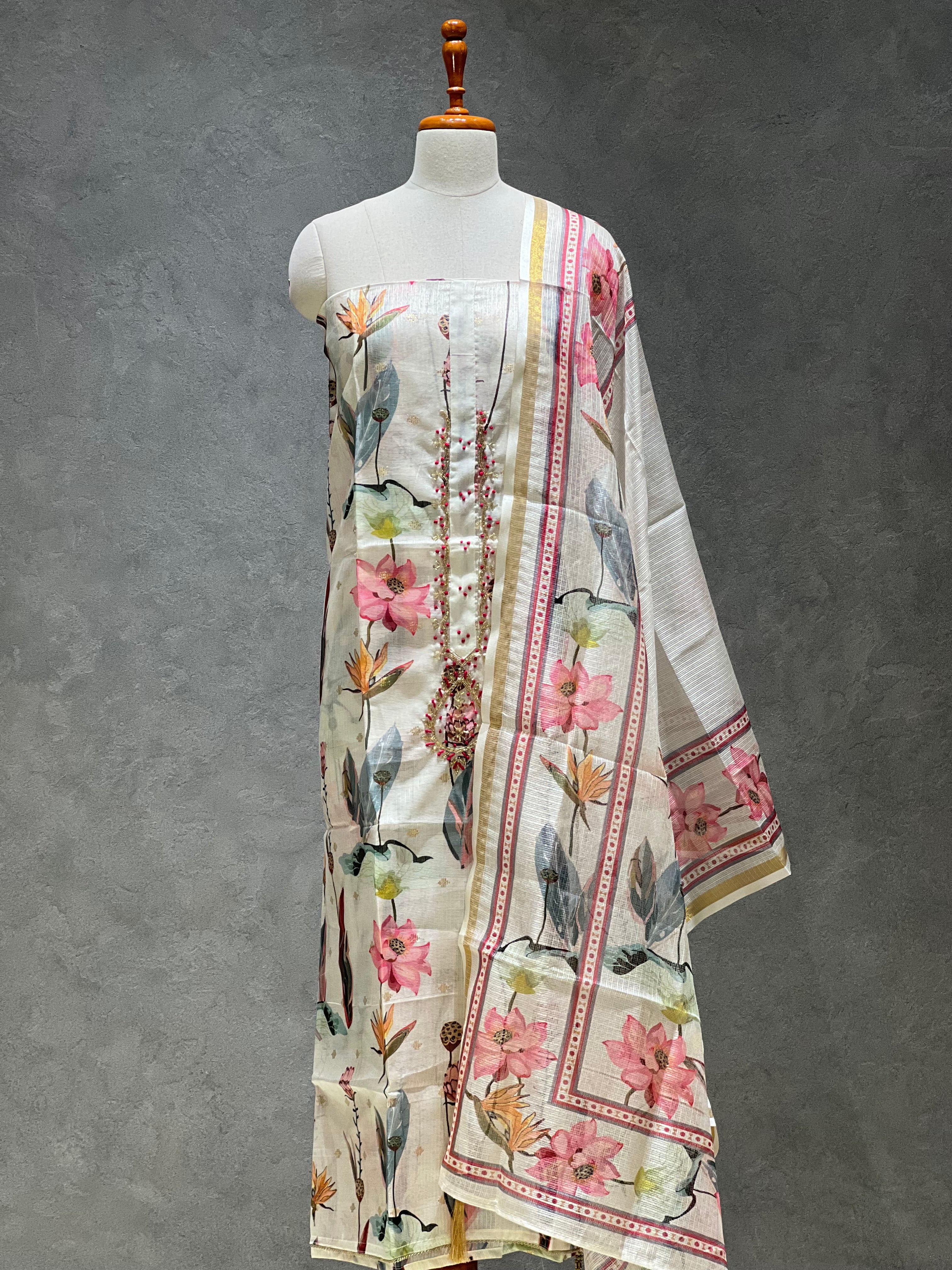 KOTTA FLORAL PRINT UNSTITCHED SUITS