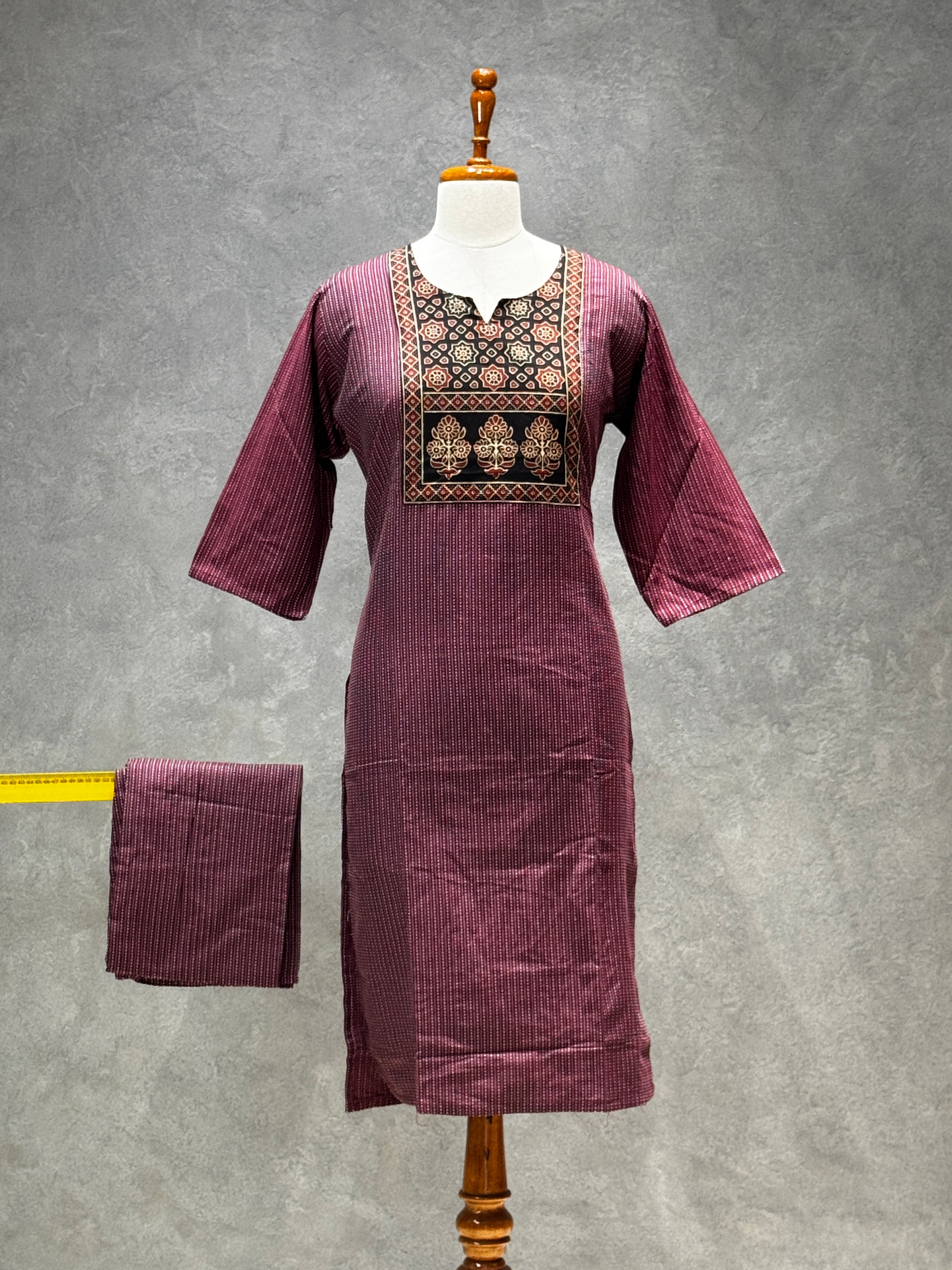 KANTHA KURTHI SET - ONION PINK