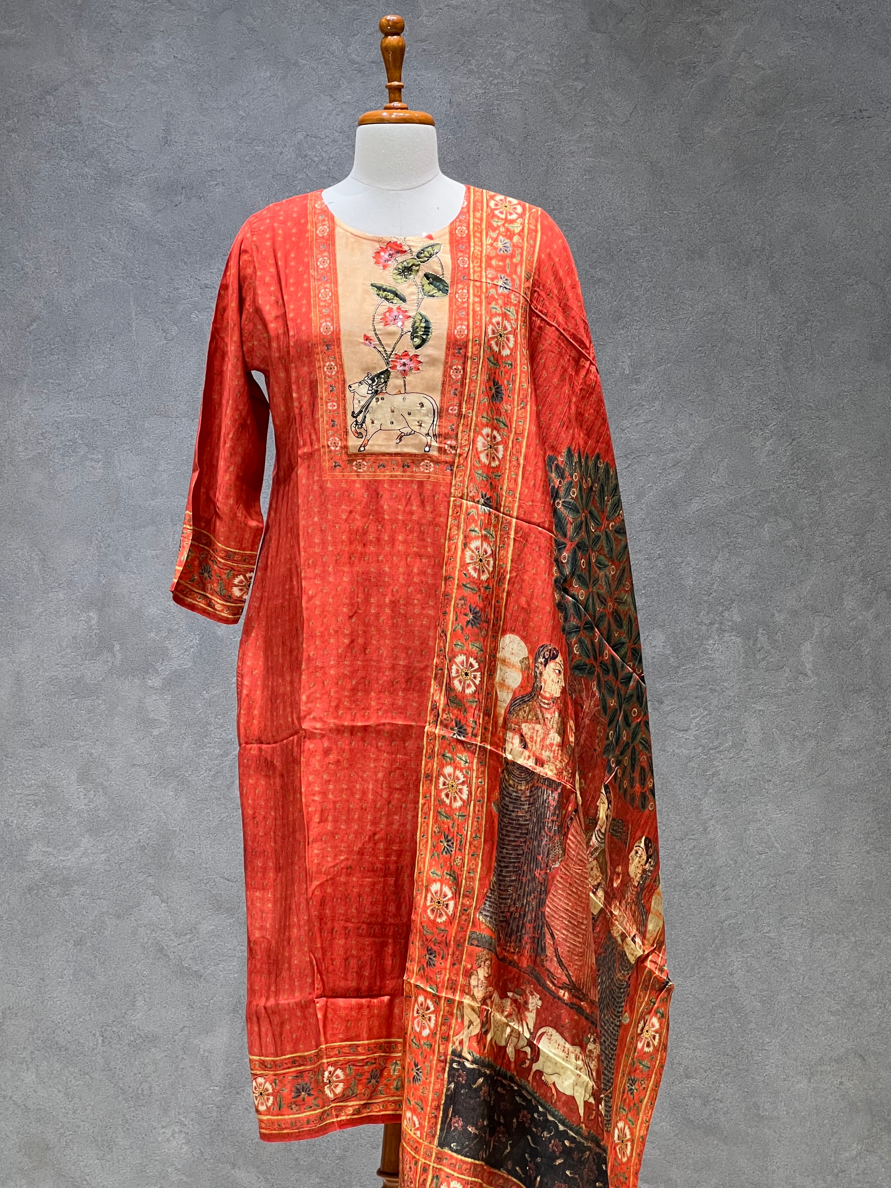 MUSLIN SUITS - ORANGE PICHWAI