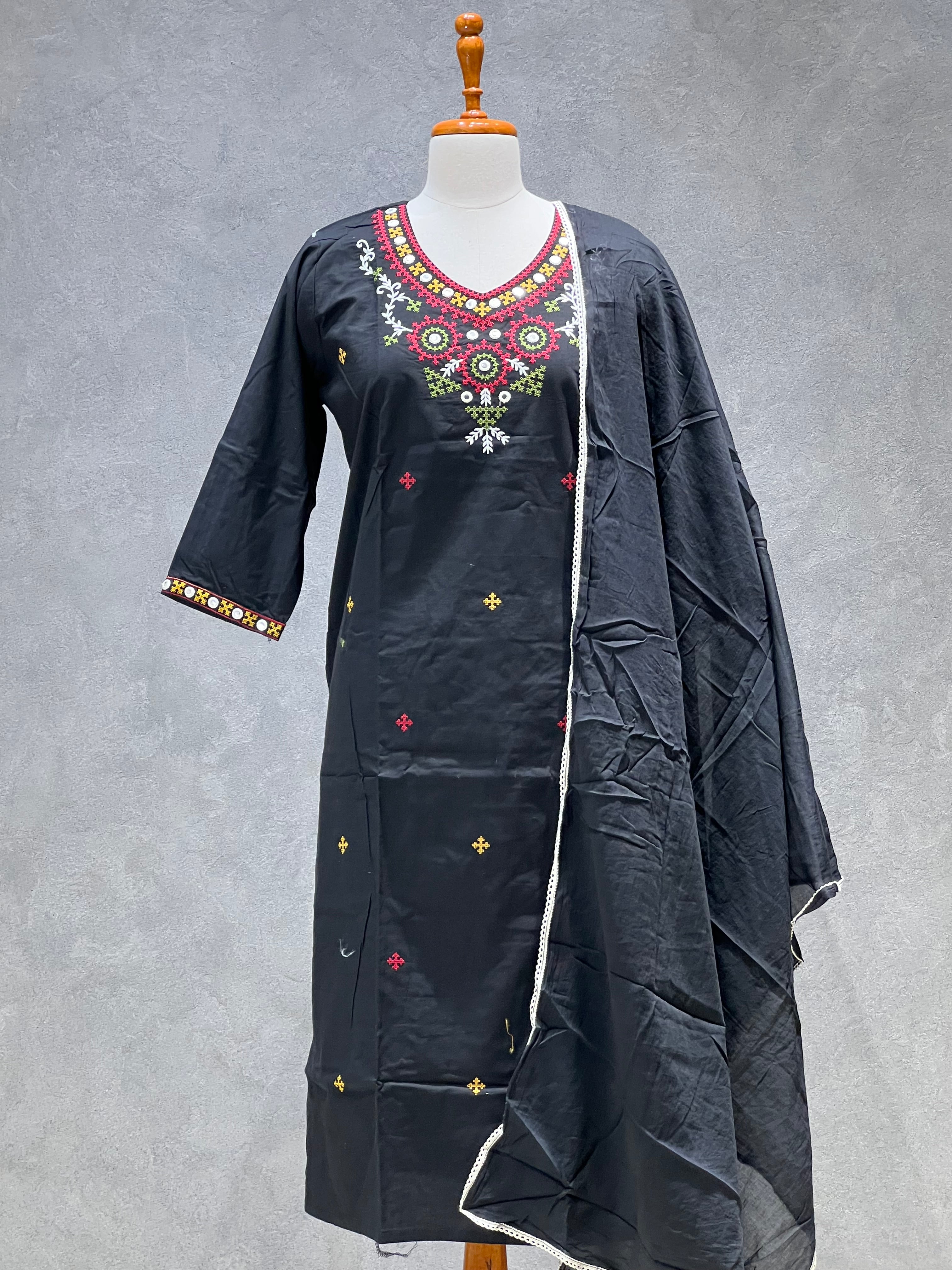 COTTON EMBROIDERY SET - 1.1