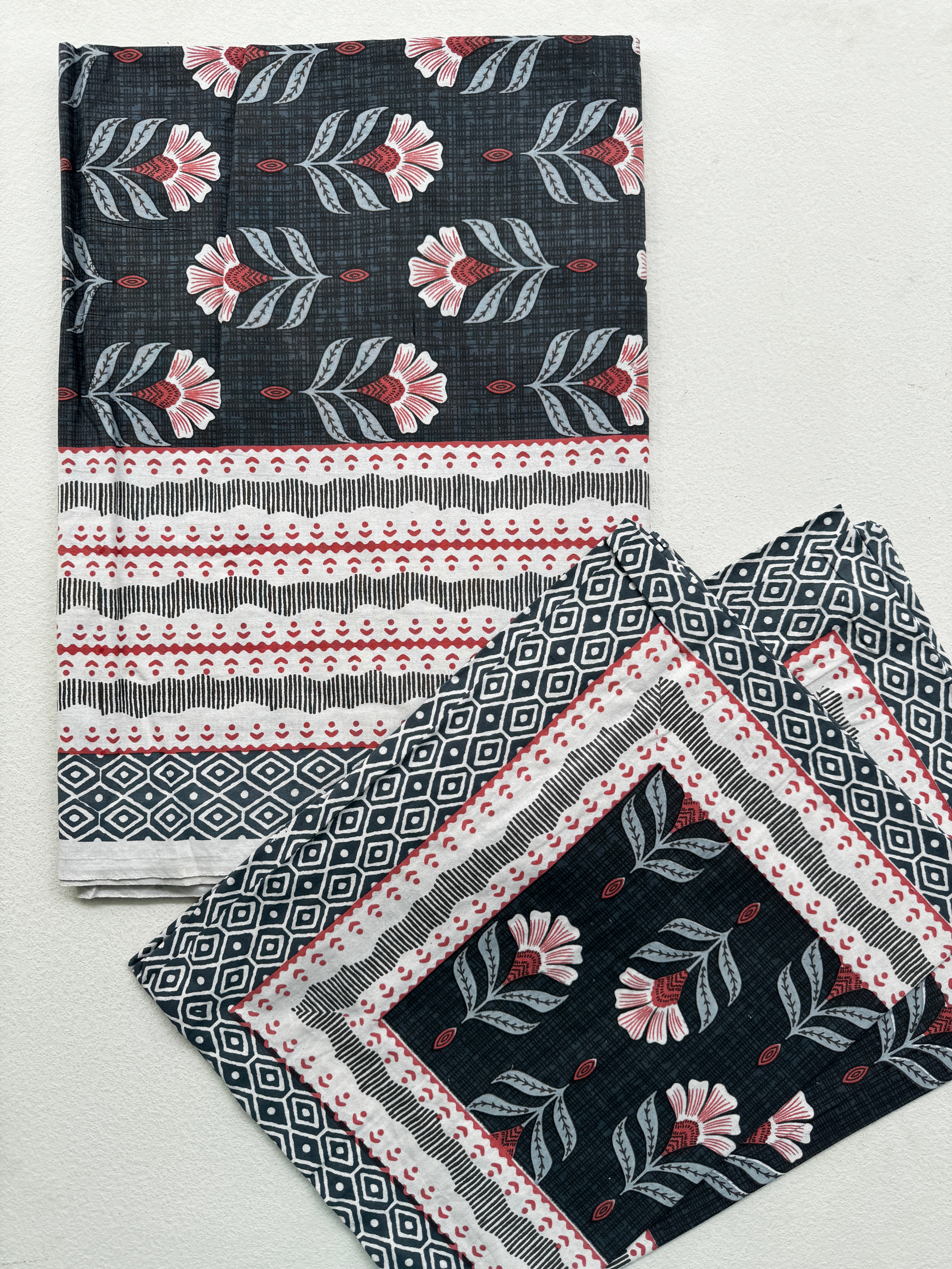 CHARCOAL BLACK FLORAL COTTON BEDSPREAD