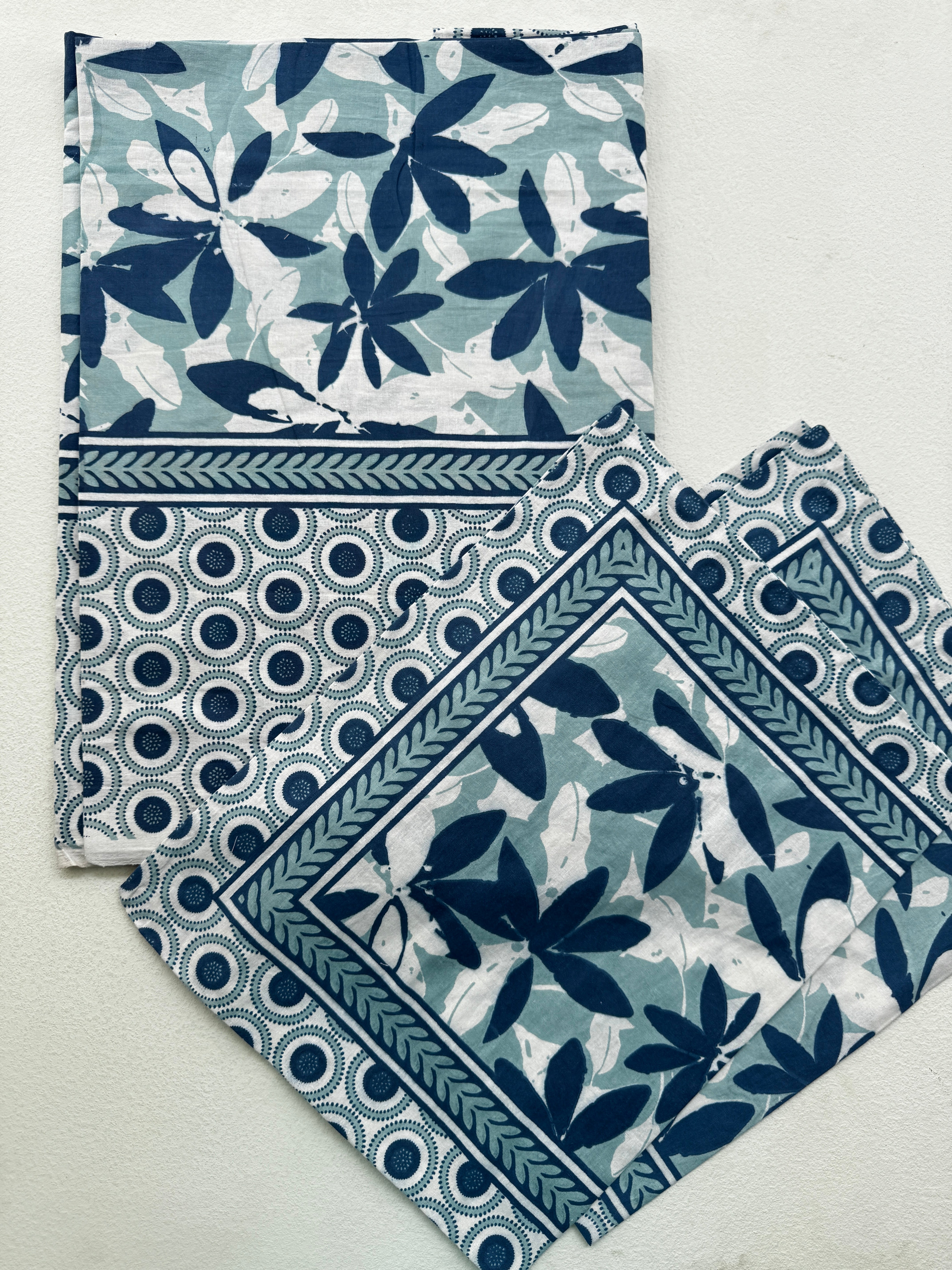 INDIGO BLUE & WHITE HERITAGE PRINT COTTON BEDSPREAD