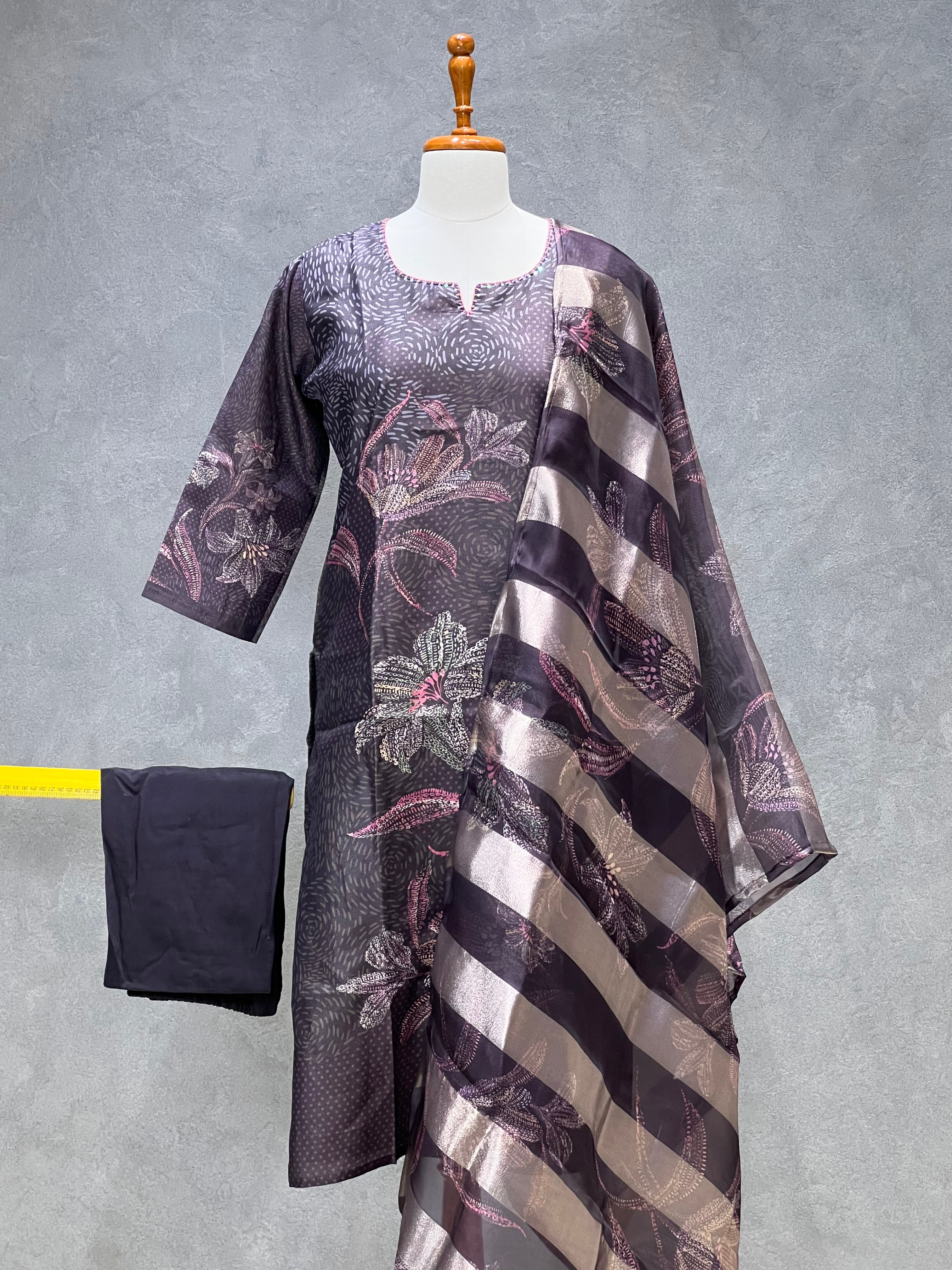 VASTRA SALWAR SETS - 0.6