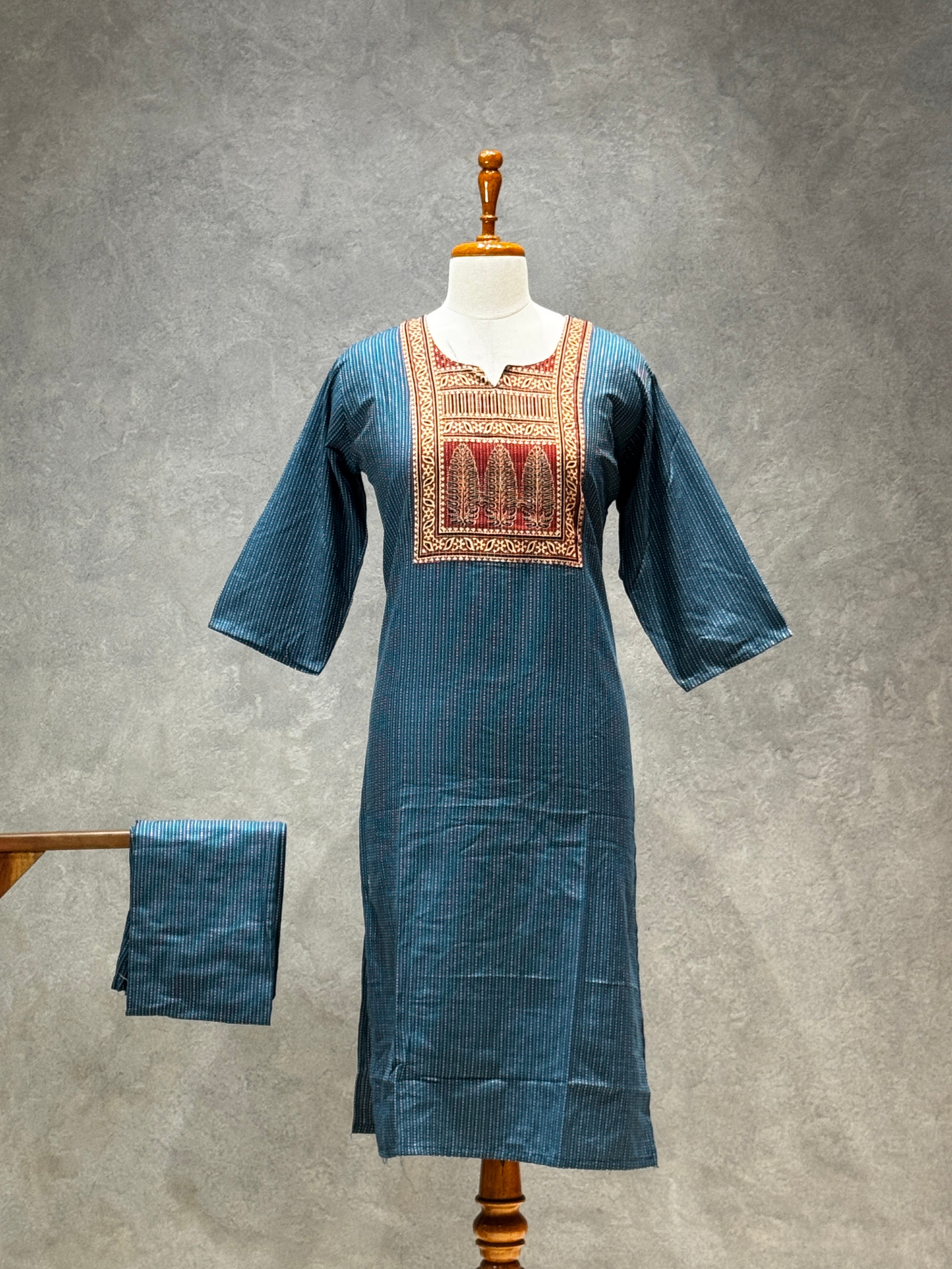 KANTHA KURTHI SET (BLUE)
