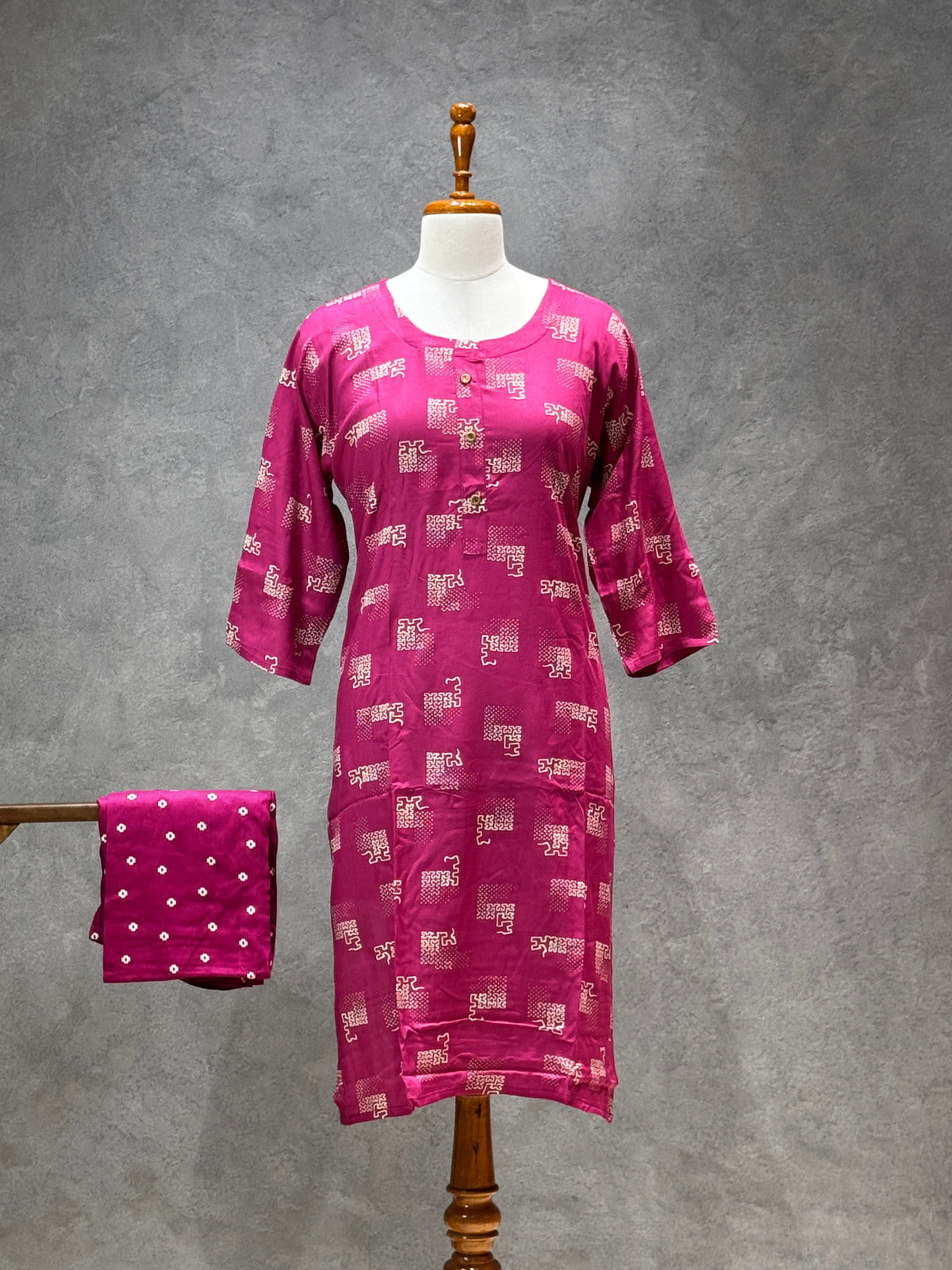 CASUAL WEAR ART PINT KURTHI SET