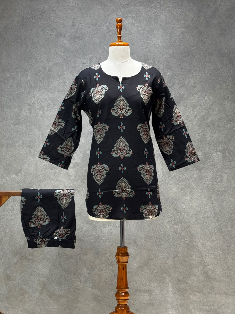 BLACK PRINTED COTTON CO-ORD SET