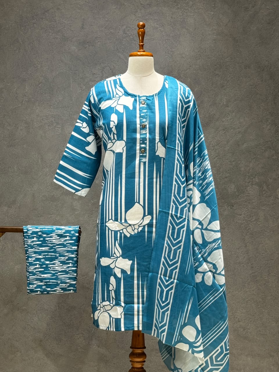 BLUE FLORAL STRIPED PRINTED COTTON-BLEND SALWAR SET