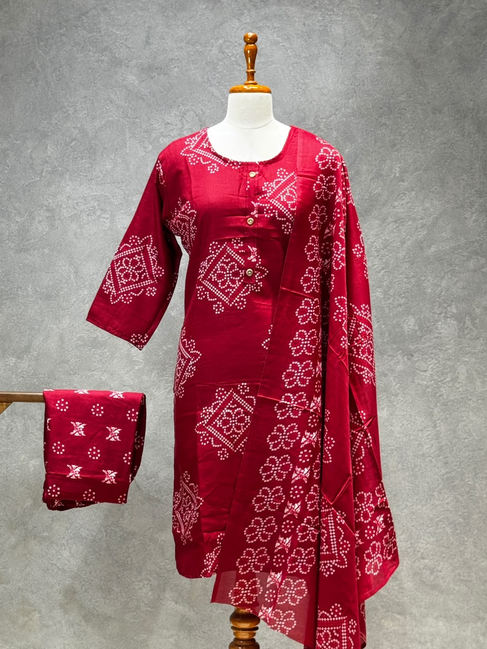 WINE BANDHANI PRINTED COTTON-BLEND SALWAR SET