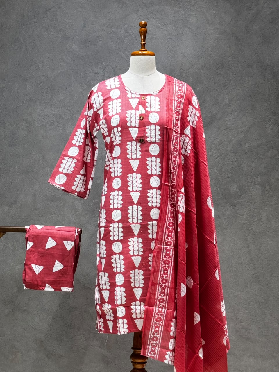 BRICK RED ABSTRACT FLORAL PRINTED COTTON-BLEND SALWAR SET