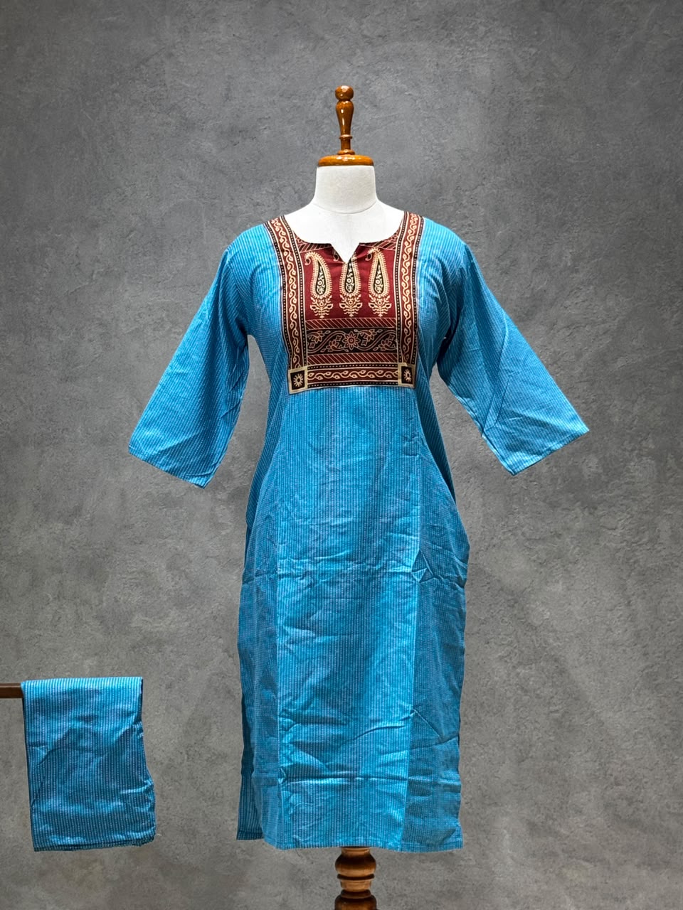 KANTHA KURTHI SET (SKY BLUE REED)
