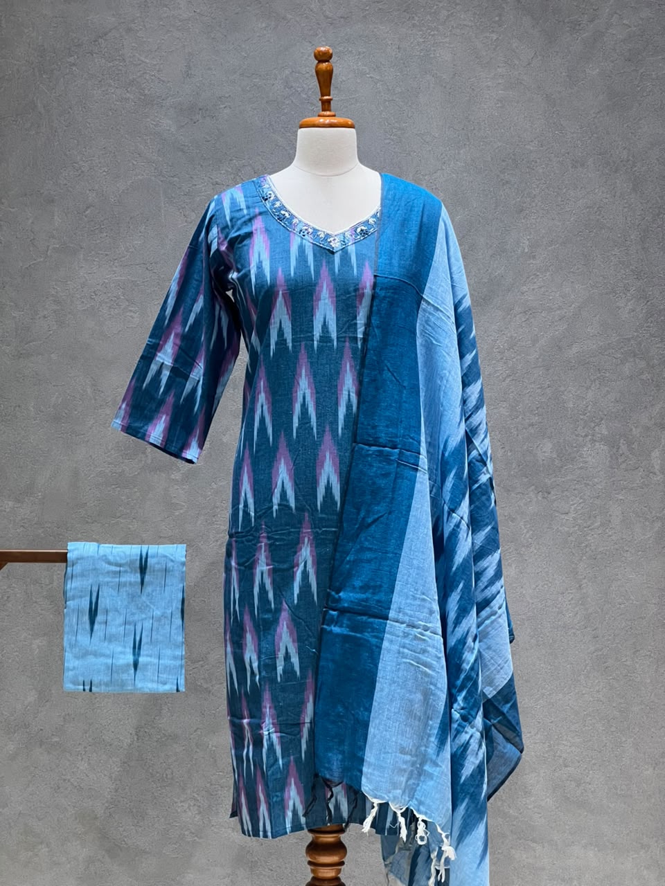 BLUE IKAT HANDLOOM COTTON SUIT SET