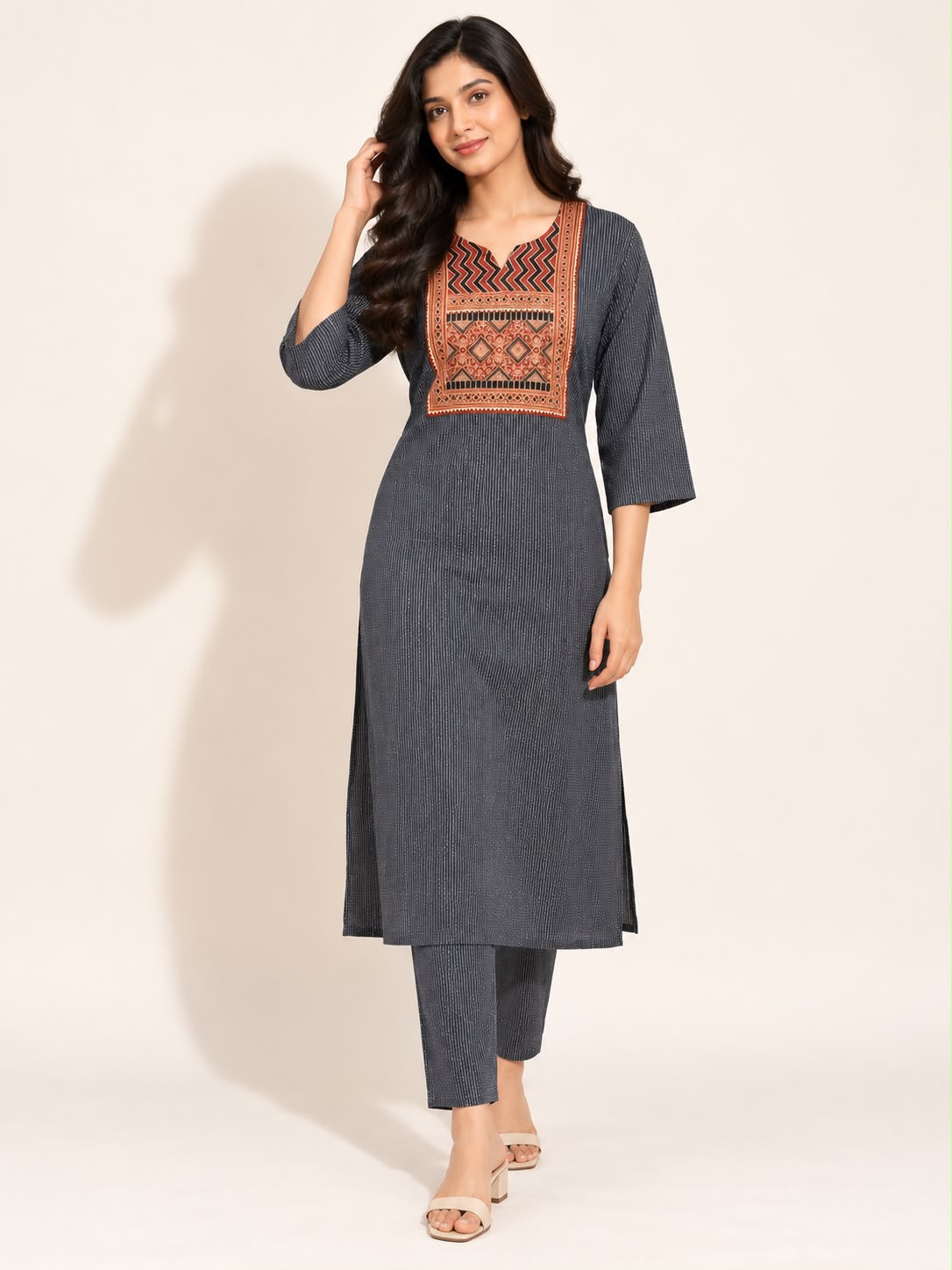 KANTHA KURTHI SET (GREY GEOMETRIC)