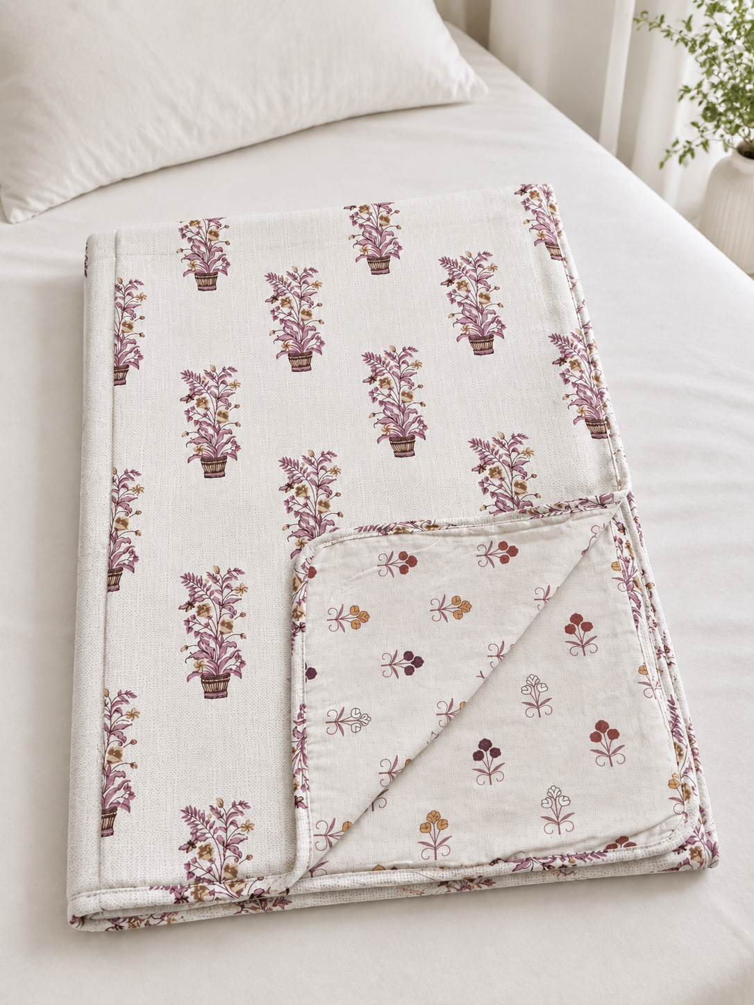 DUSTY MAUVE FLORAL POT PRINTED COTTON BEDSPREAD