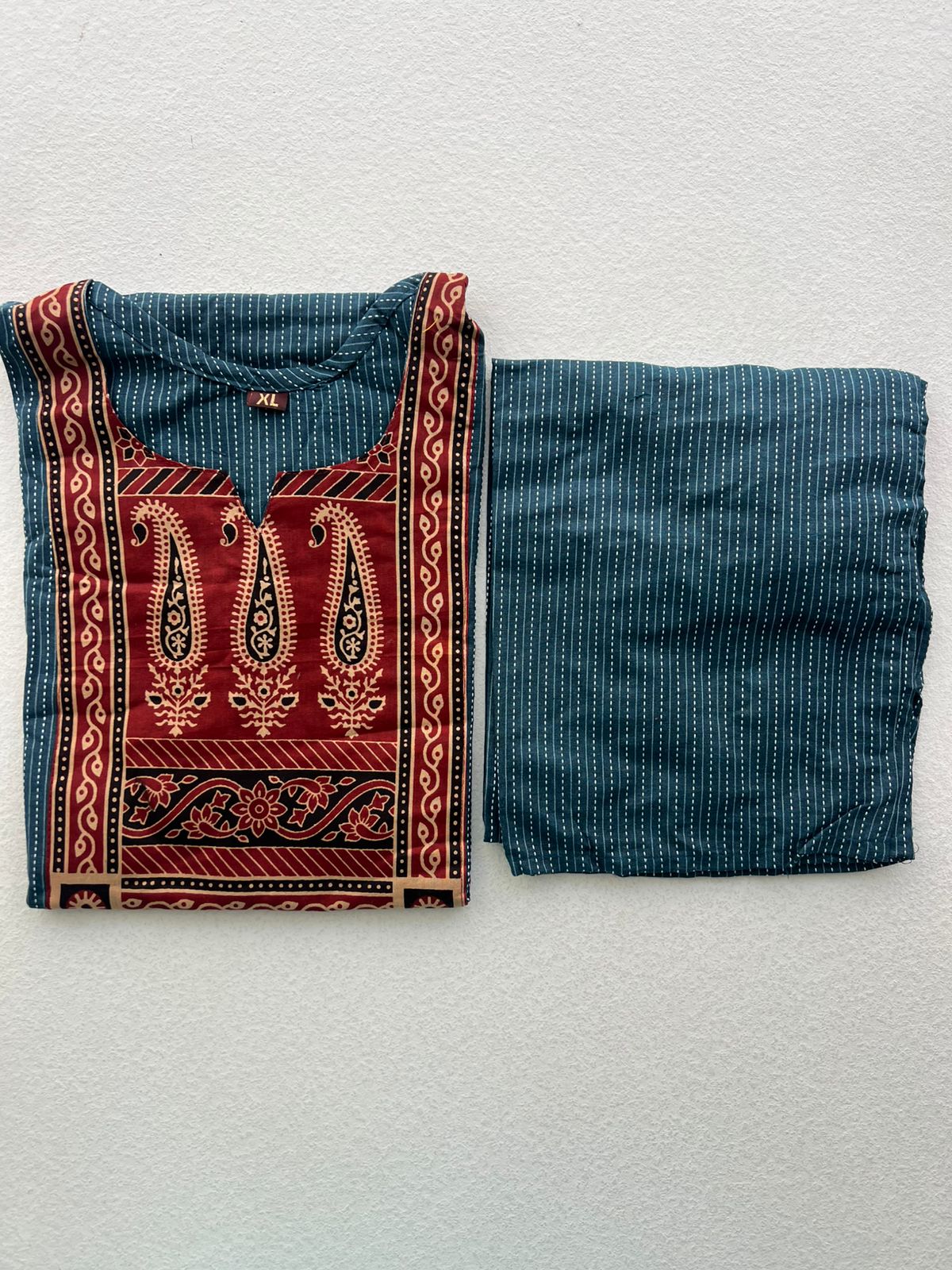 KANTHA KURTHI SET (BLUE REED)