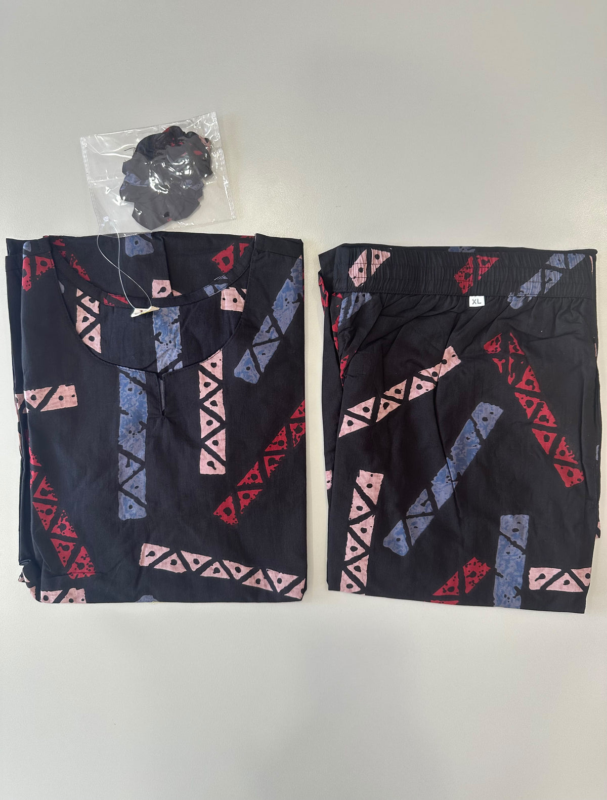 BLACK GEOMETRIC PRINTED CO-ORD SET