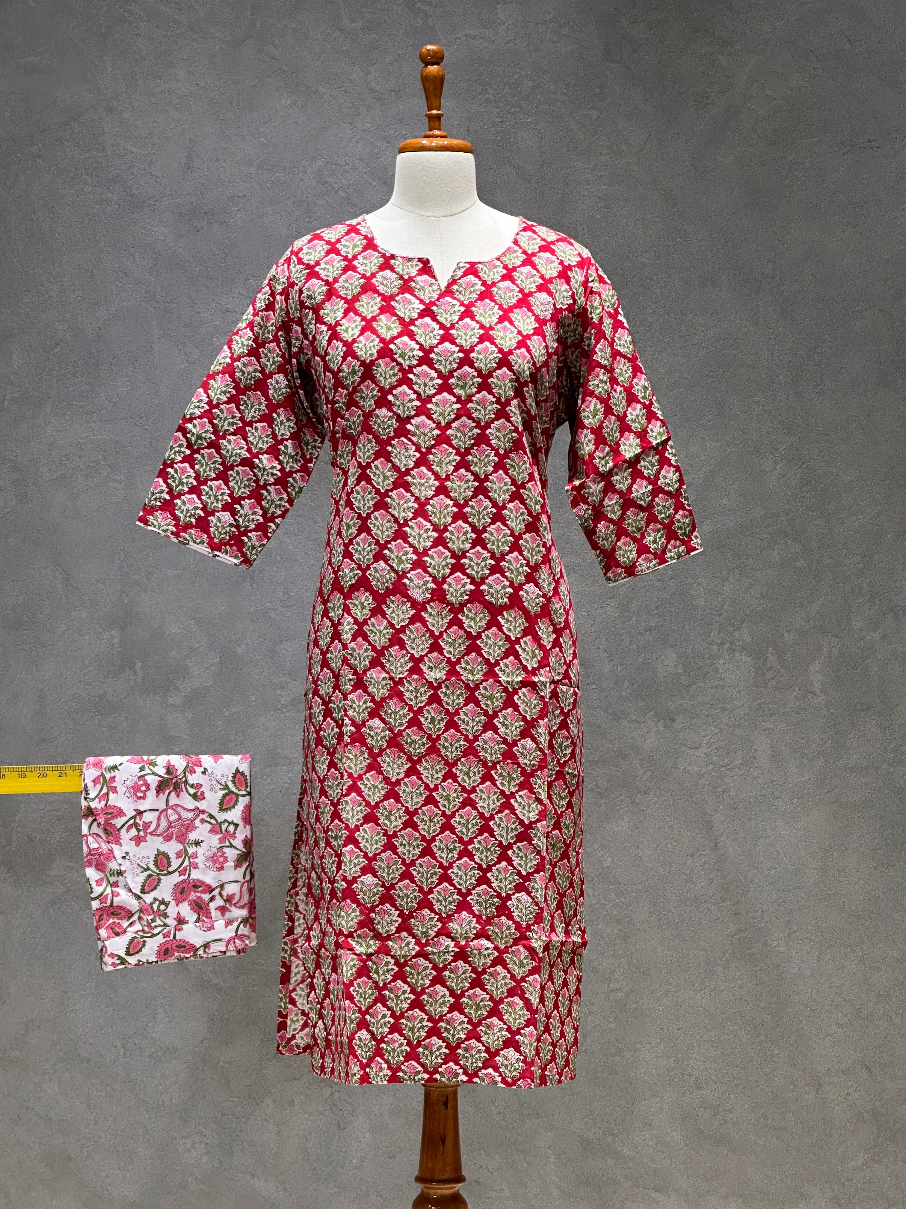 JOHARI RED KURTHI SET