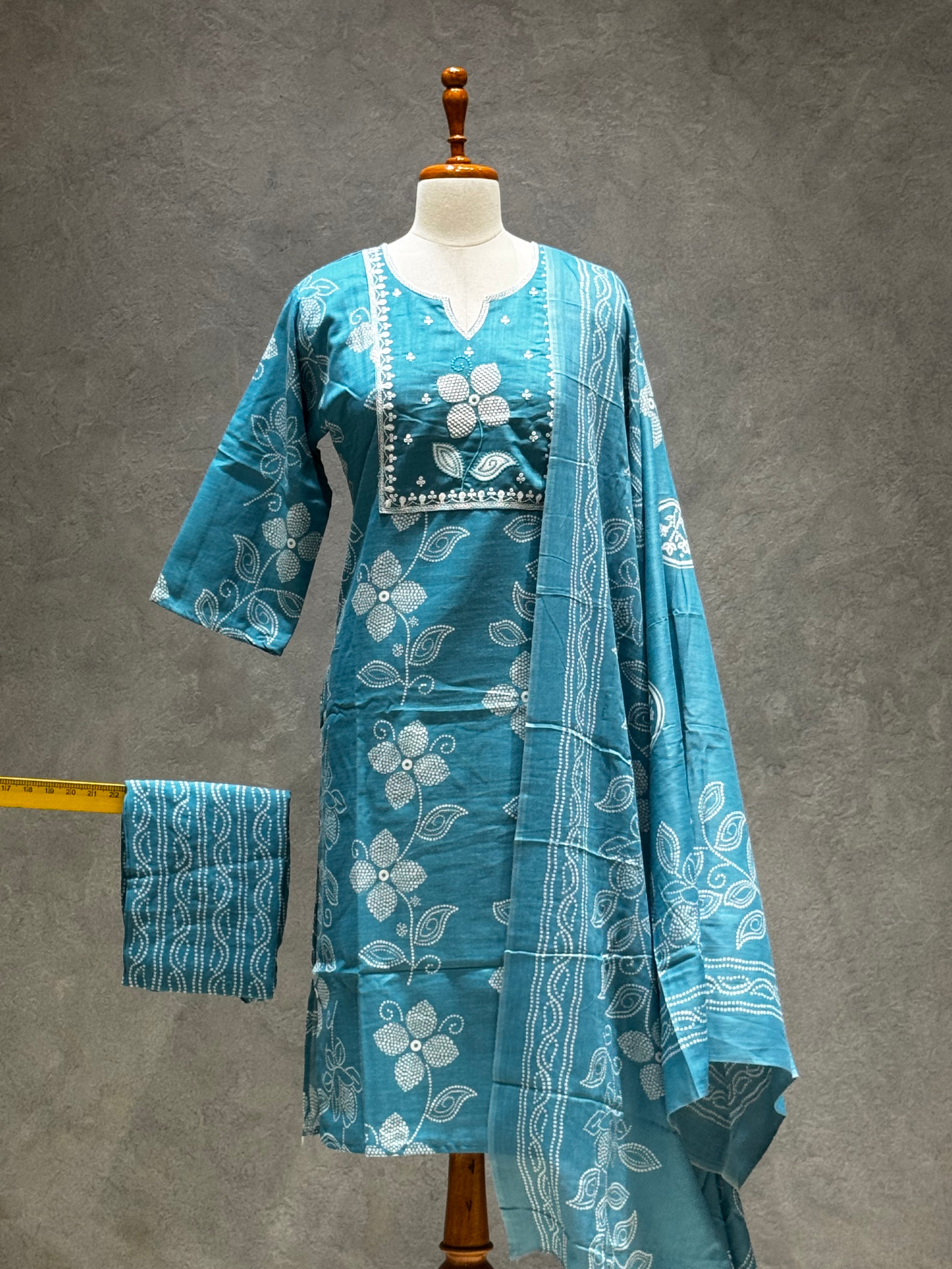 SALWAR SETS SKY BLUE 0.5