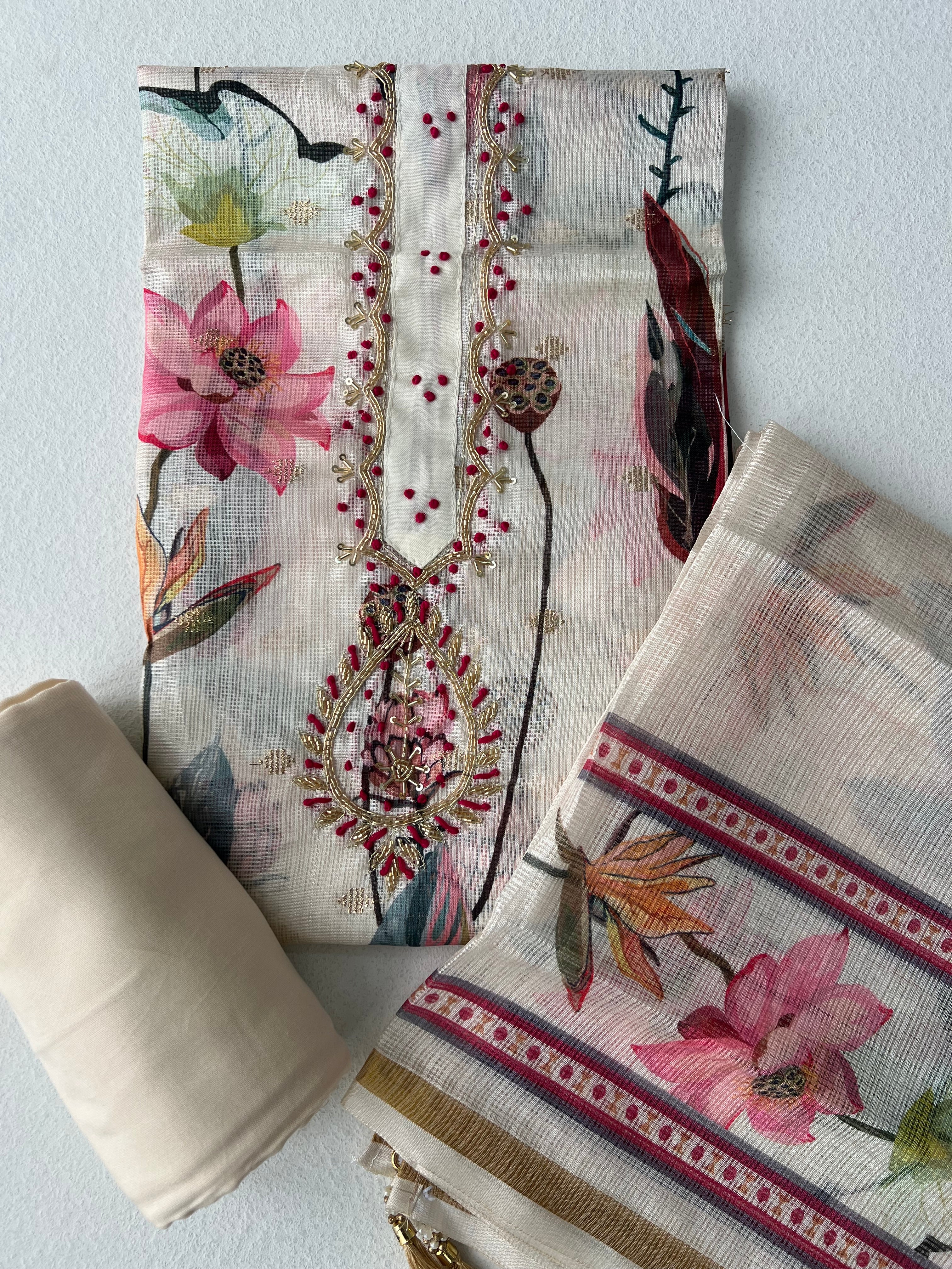KOTTA FLORAL PRINT UNSTITCHED SUITS