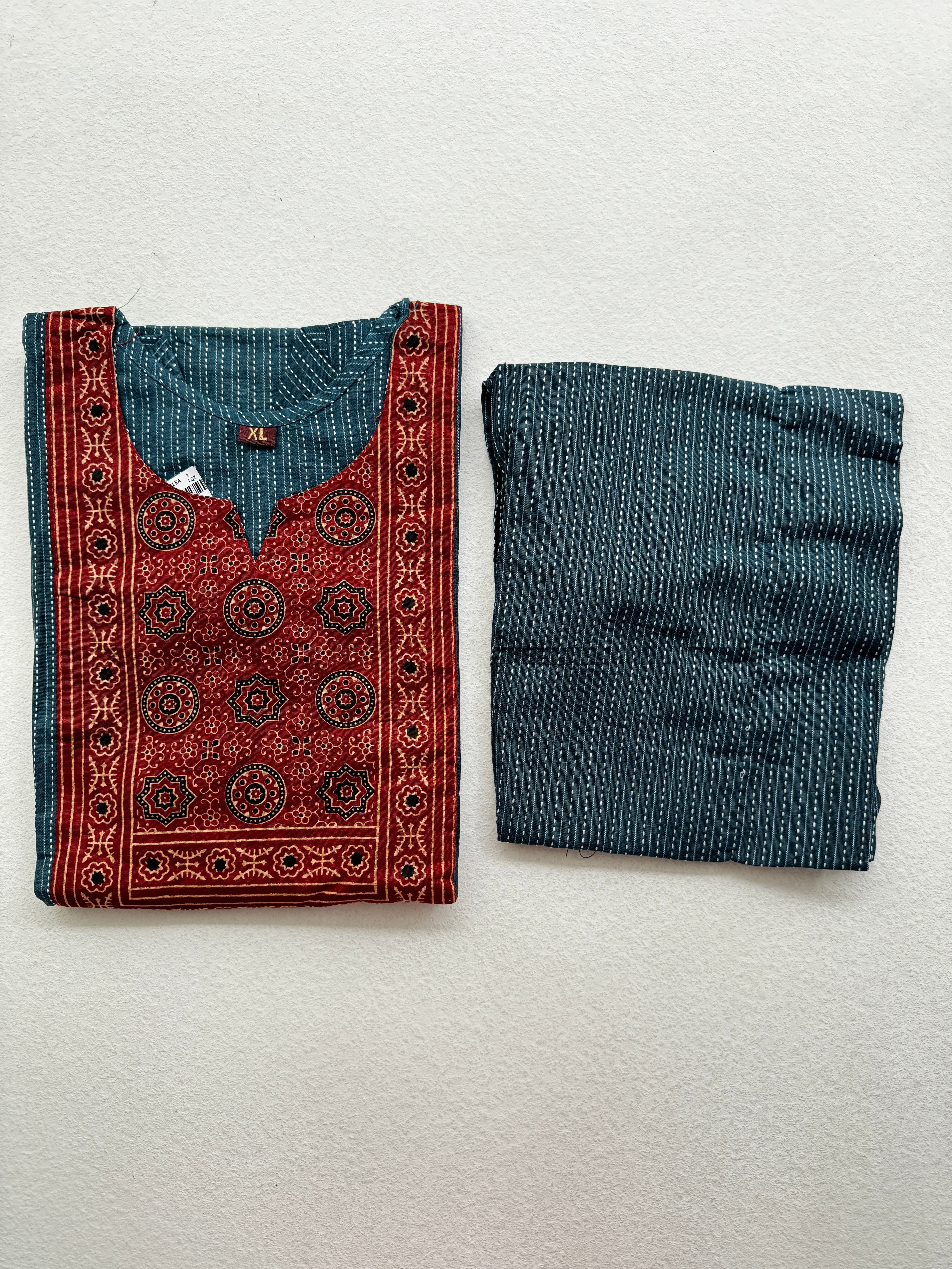 KANTHA KURTHI SET - BLUE