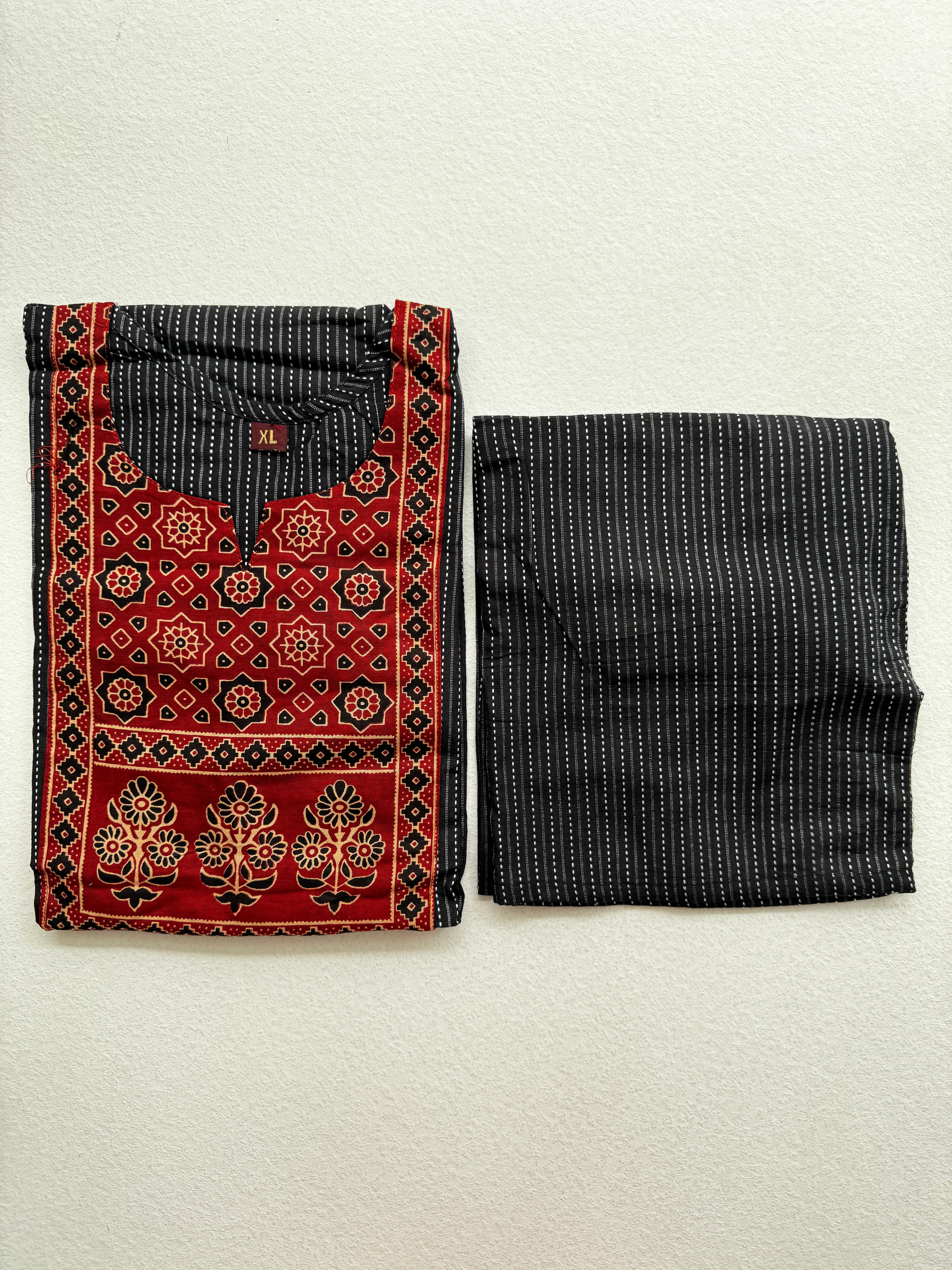 KANTHA KURTHI SET - BLACK
