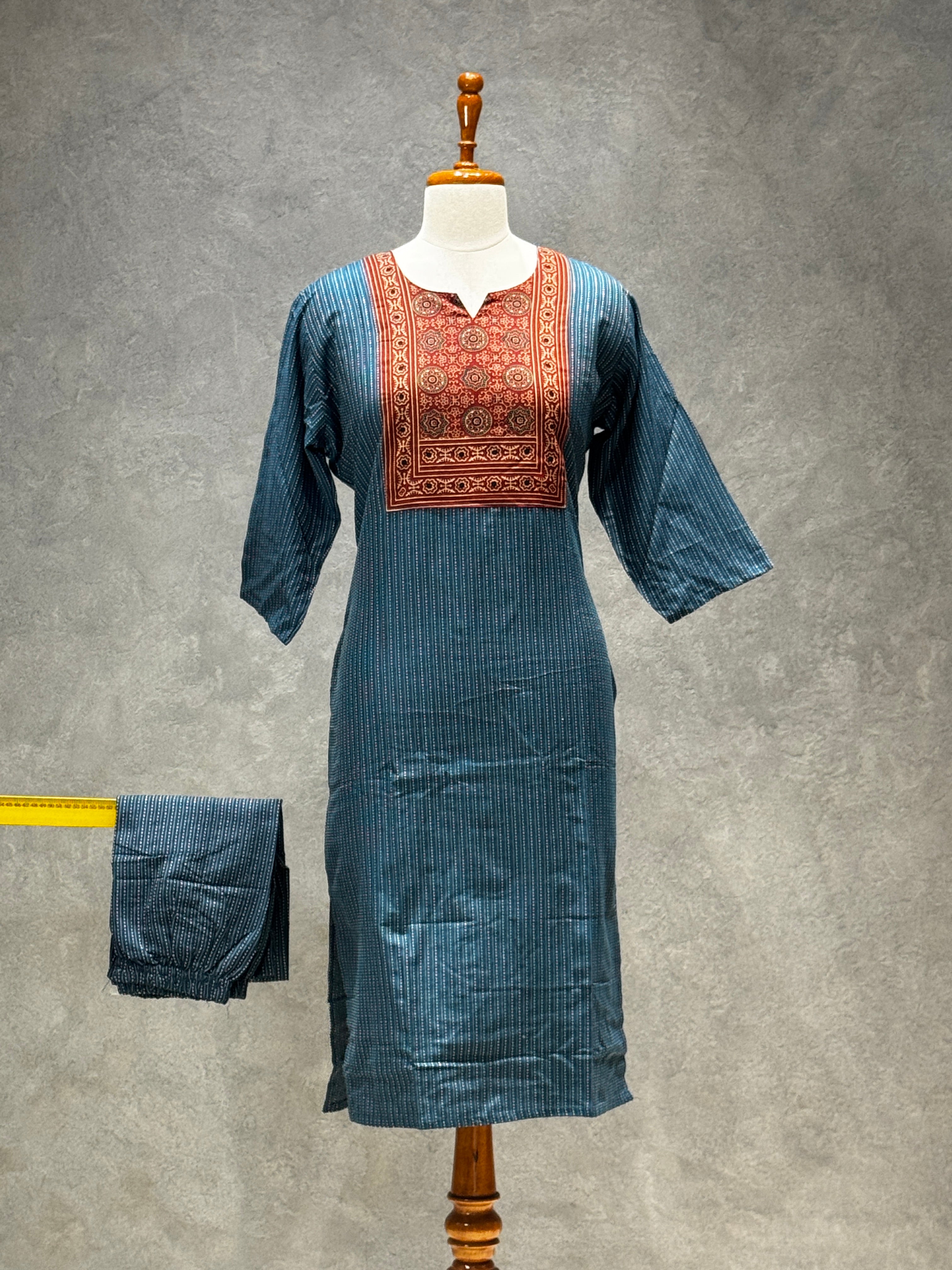 KANTHA KURTHI SET - BLUE