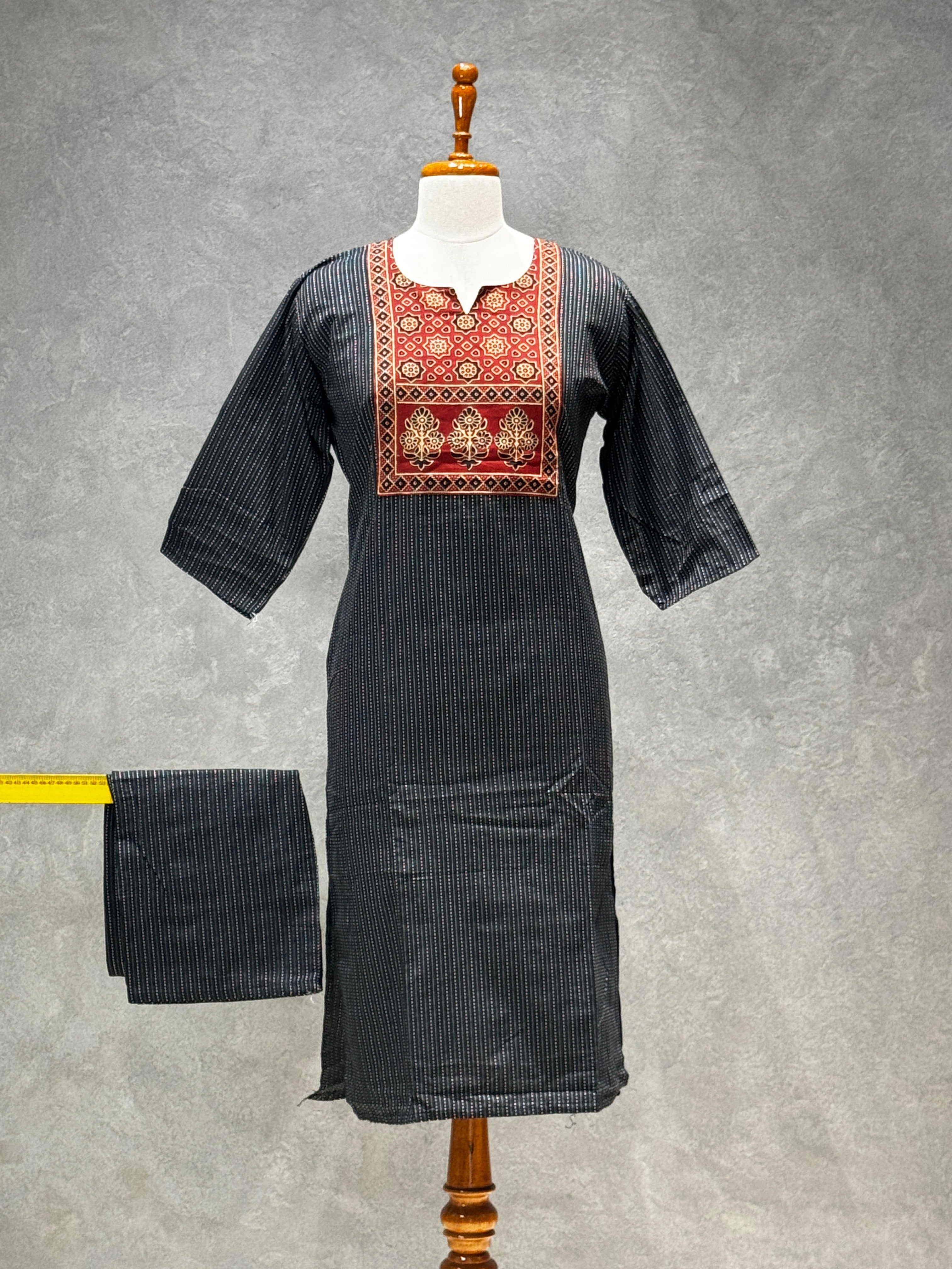 KANTHA KURTHI SET - BLACK