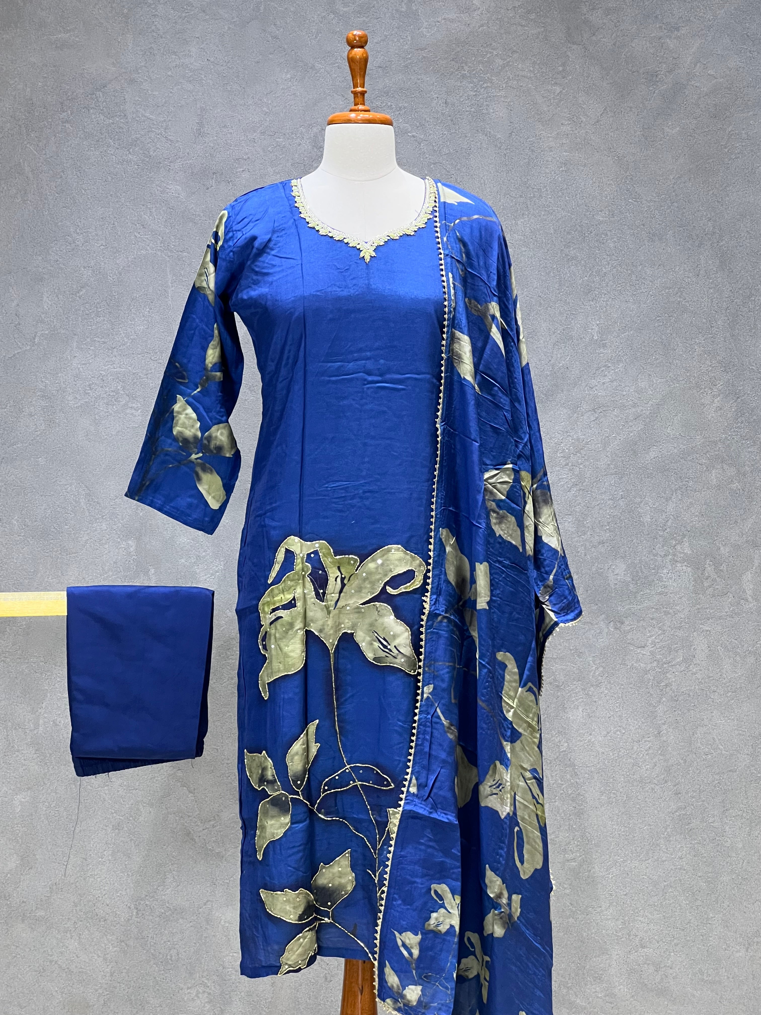VASTRA SALWAR SETS - 0.1
