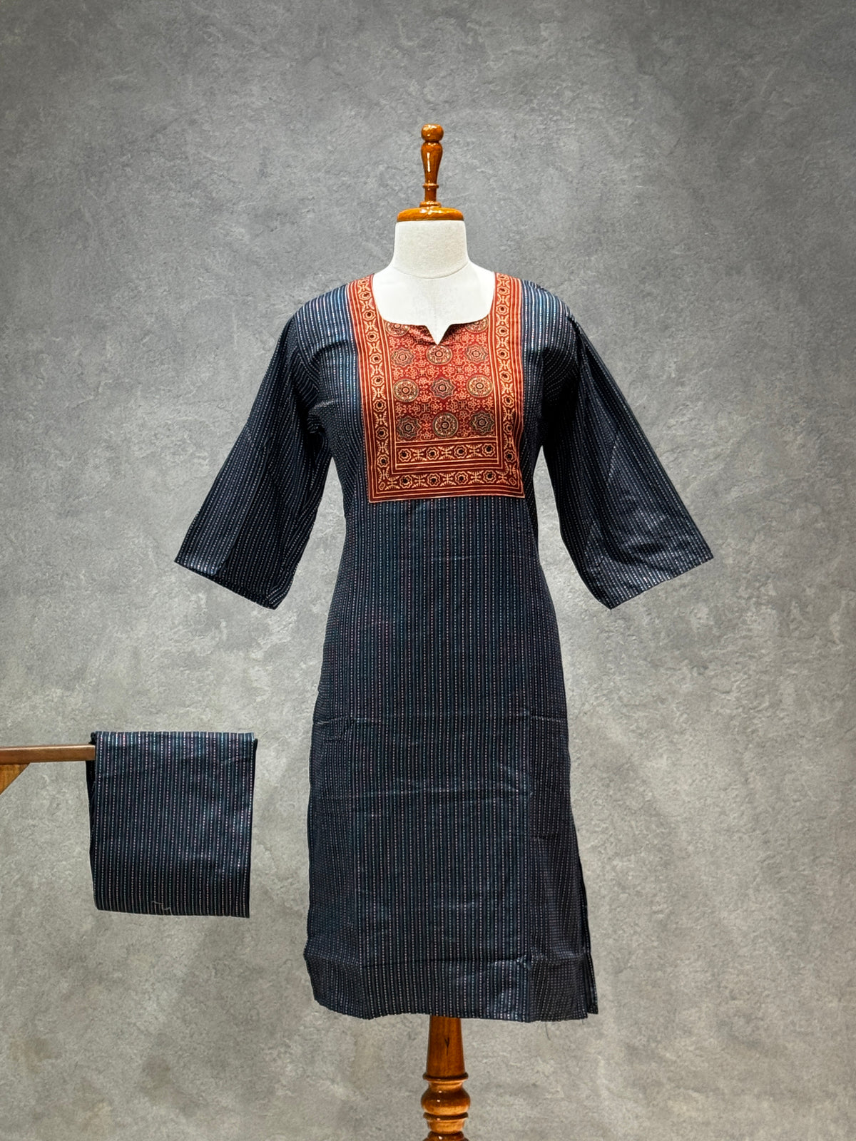 KANTHA KURTHI SET (BLACK AJRAKH)