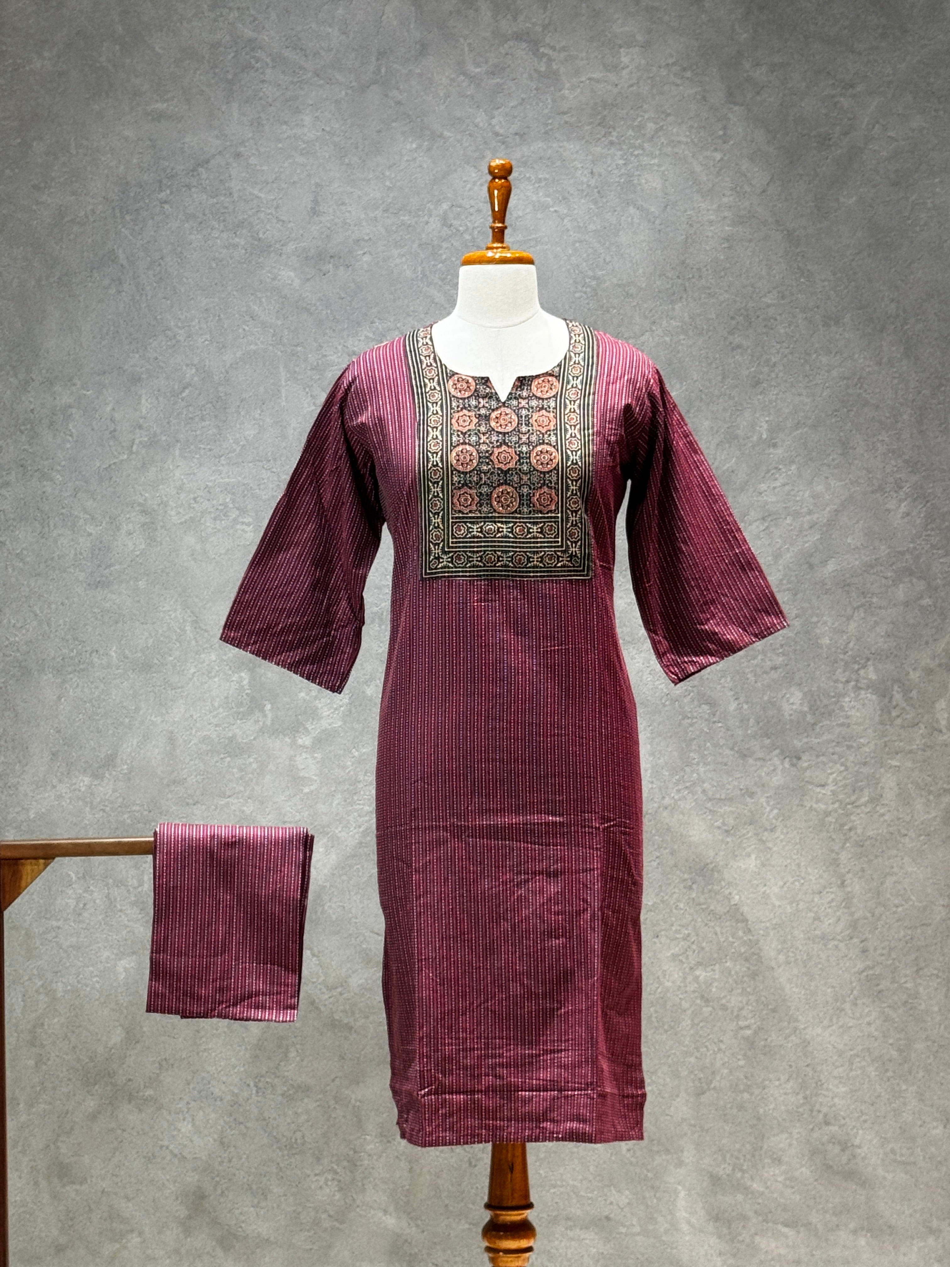 KANTHA KURTHI SET (DARK MAROON)