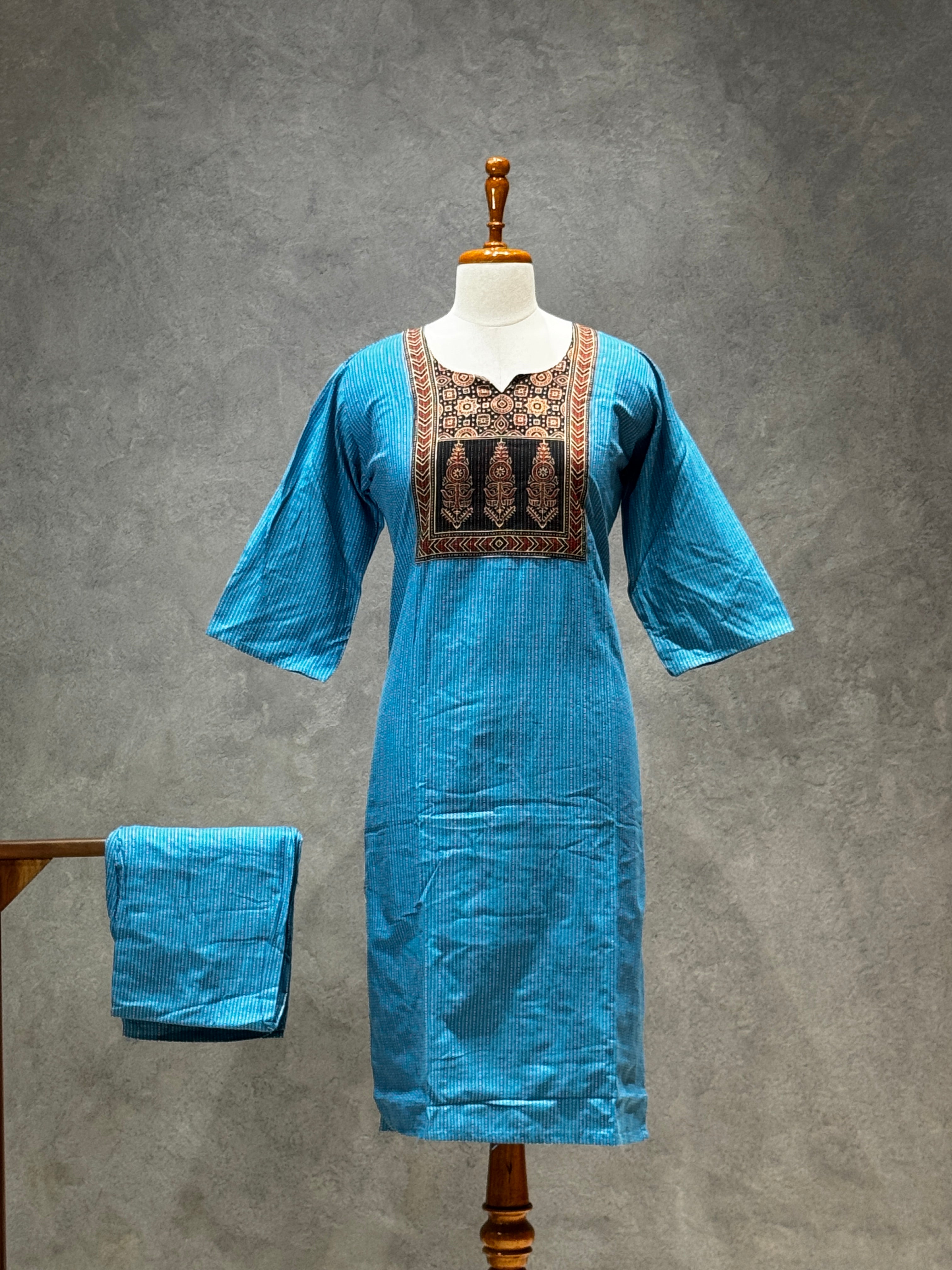 KANTHA KURTHI SET (BLUE)