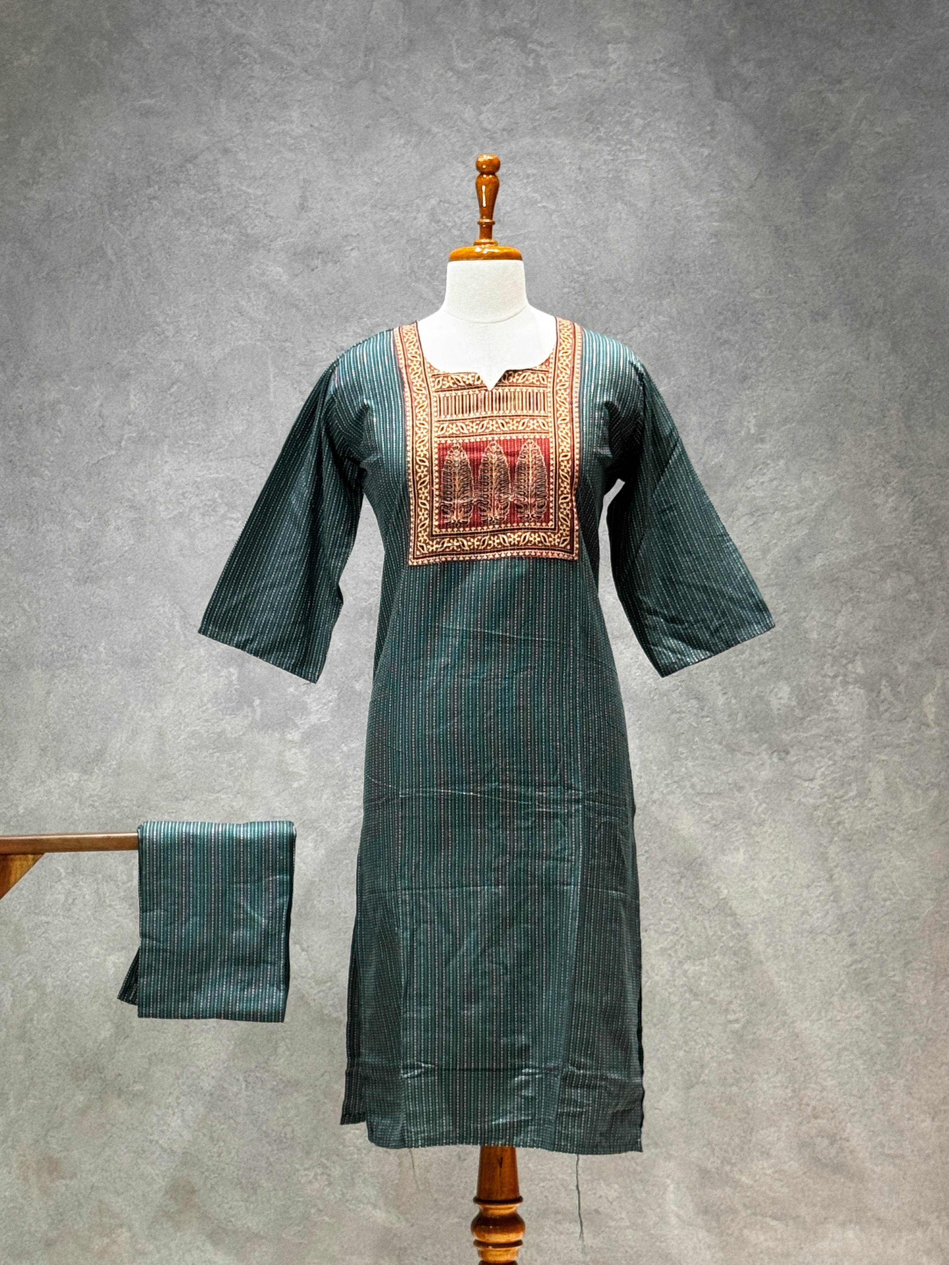 KANTHA KURTHI SET (GREEN)