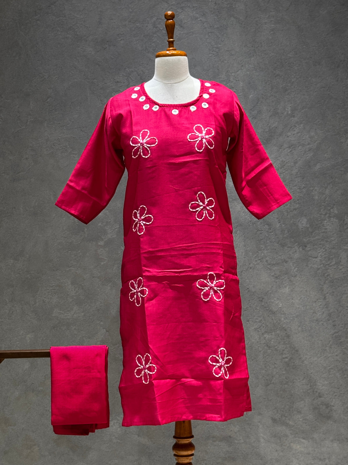 HOT PINK VATICAN SILK EMBROIDERED TWO-PIECE KURTI SET