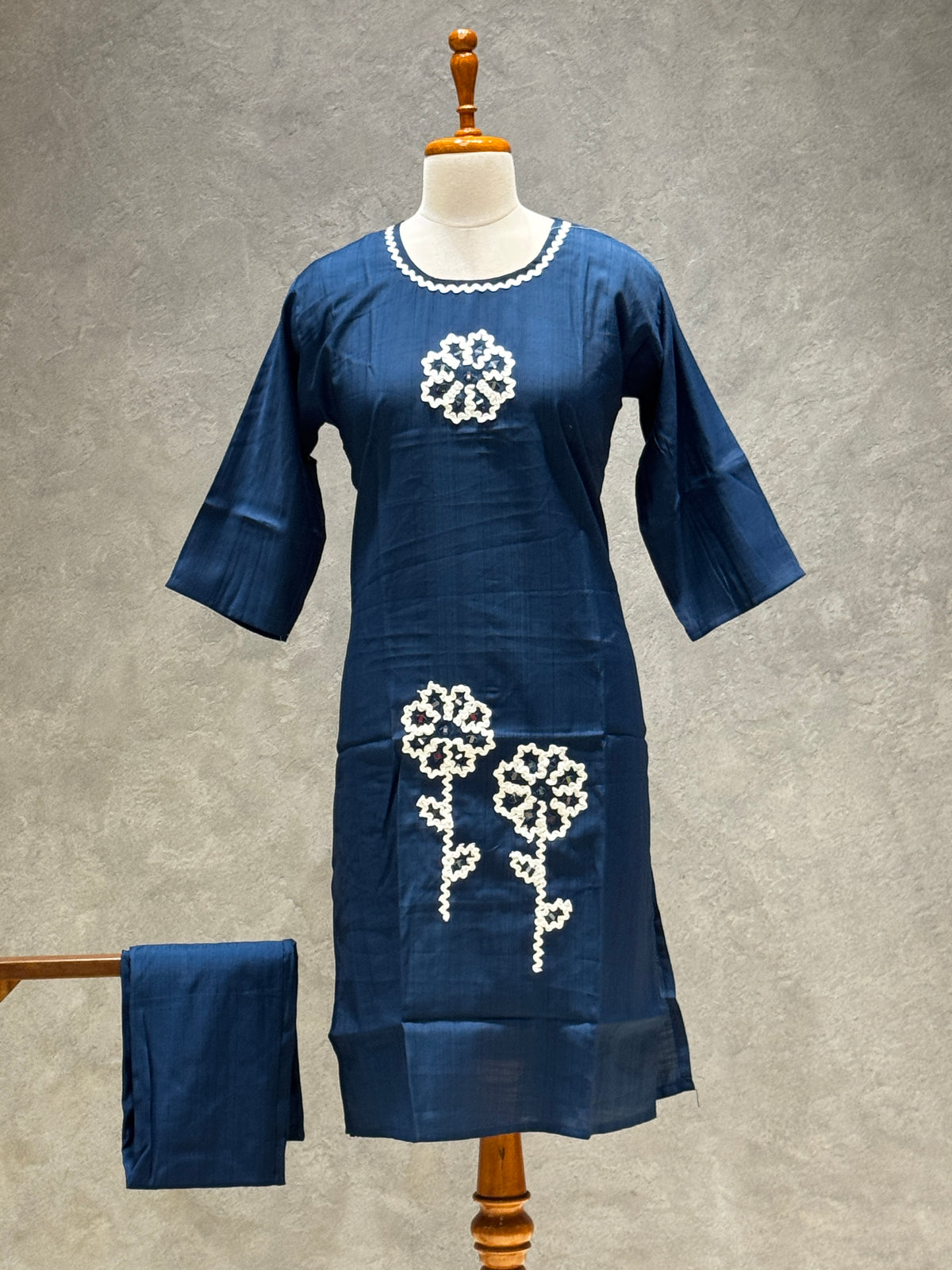 NAVY BLUE VATICAN SILK EMBROIDERED TWO-PIECE KURTI SET