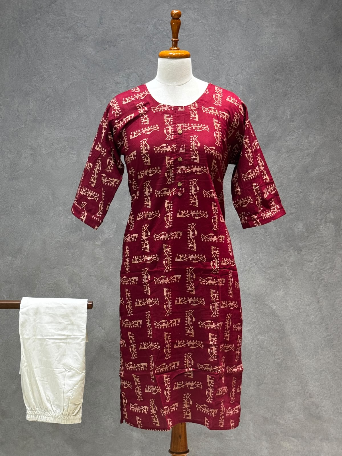 KURTHA SET MAROON