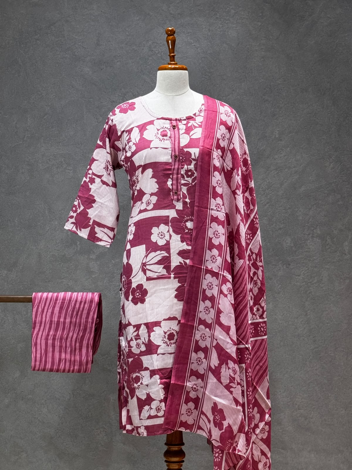 SALWAR SET - PINK