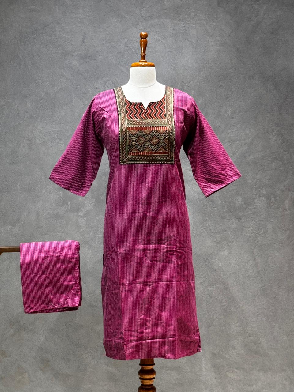 KANTHA KURTHI SET (PINK GEOMETRIC)