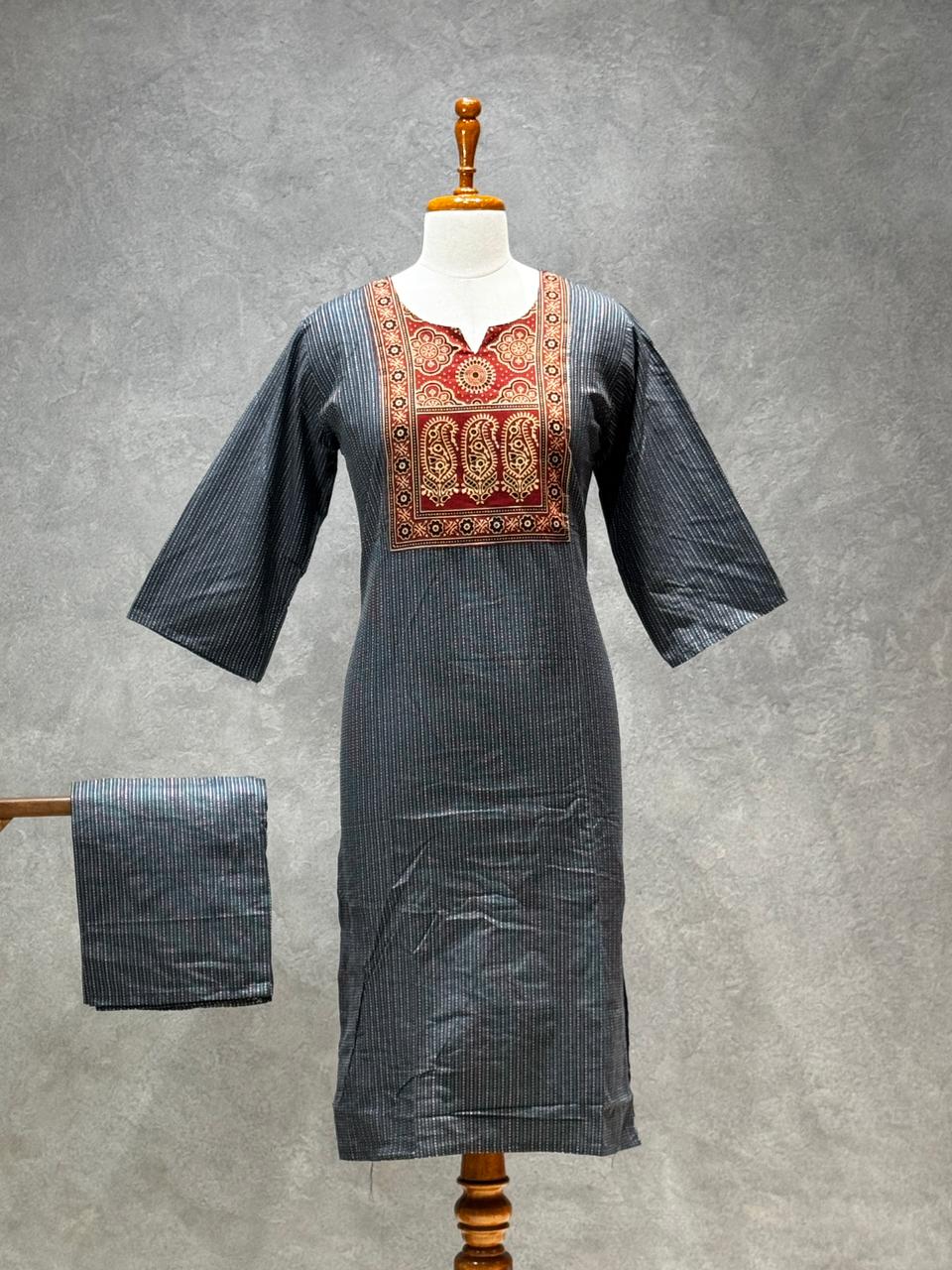 KANTHA KURTHI SET (GREY MANGO)