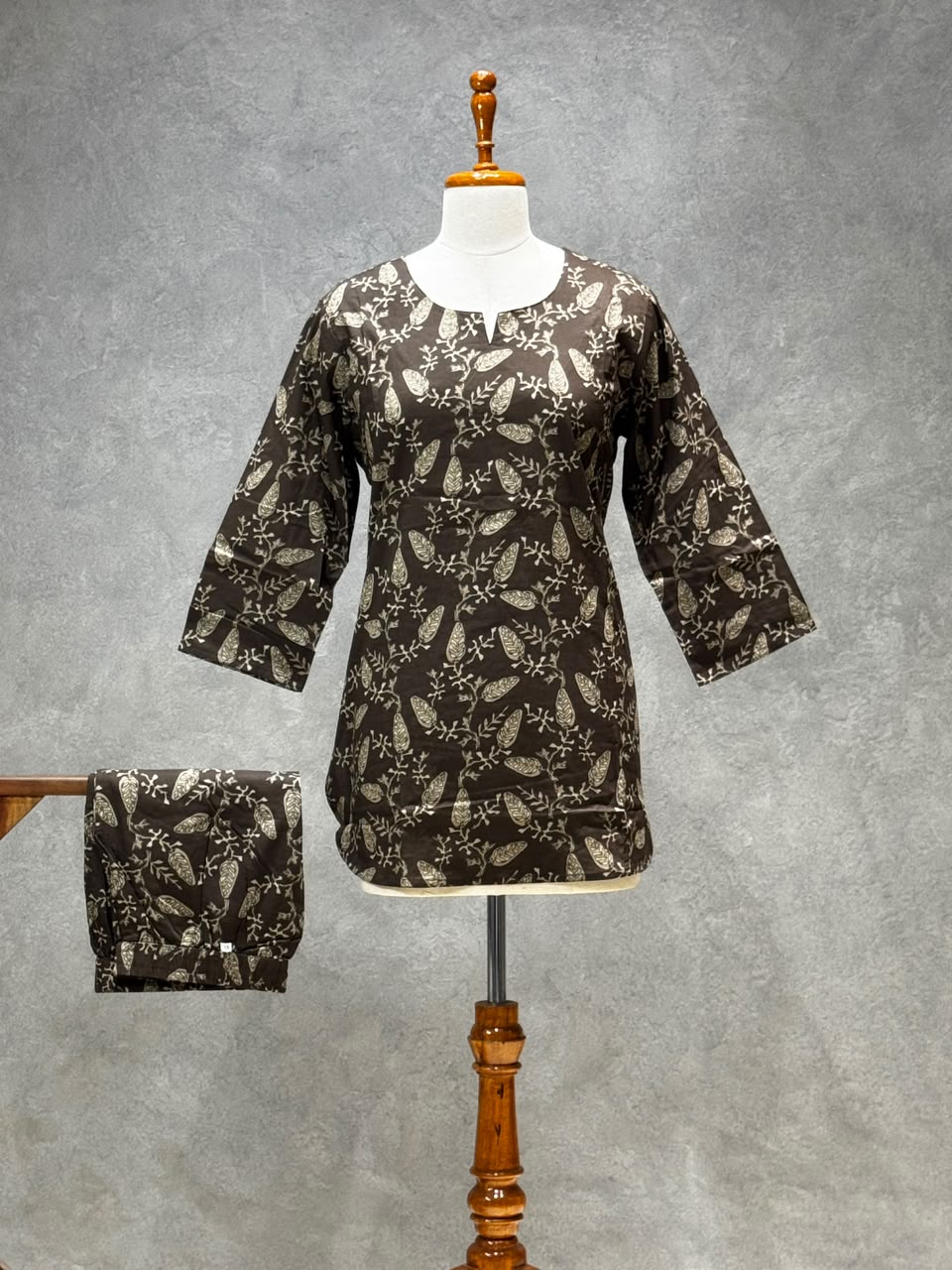 DARK BROWN LEAF PRINT COTTON CO-ORD SET