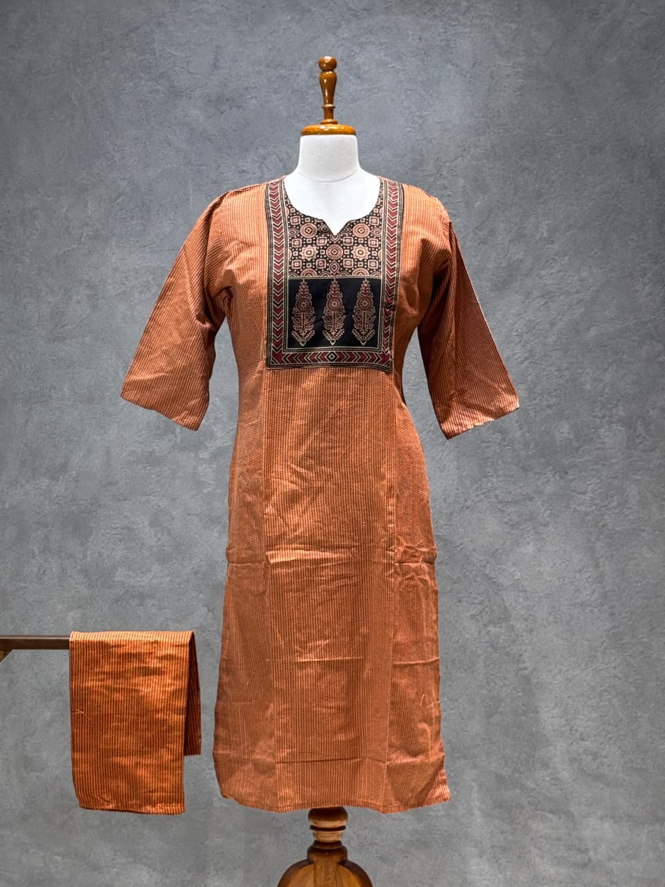 KANTHA KURTHI SET (ORANGE KANTHA)