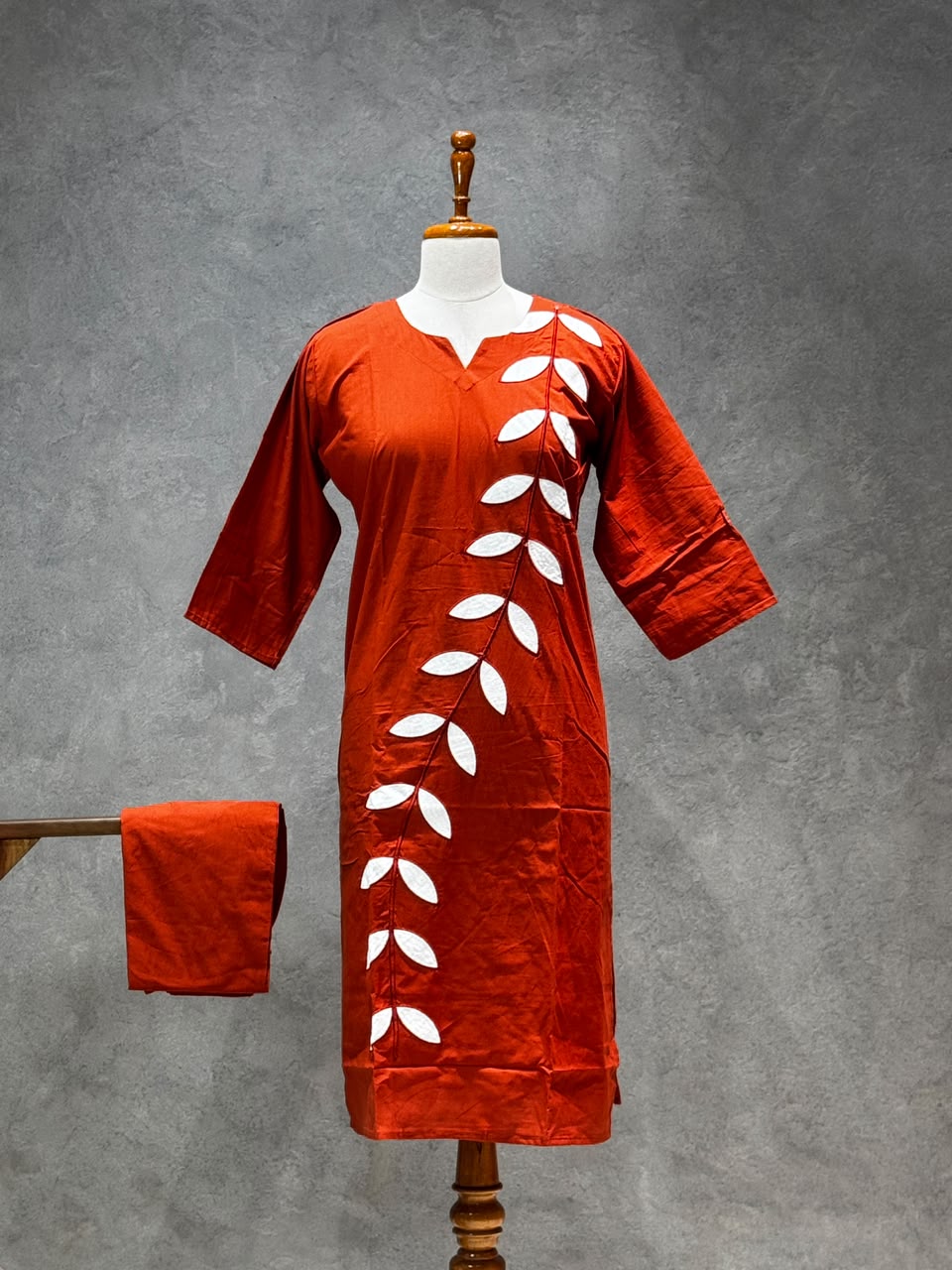 KURTHA SET (RUST ORANGE)