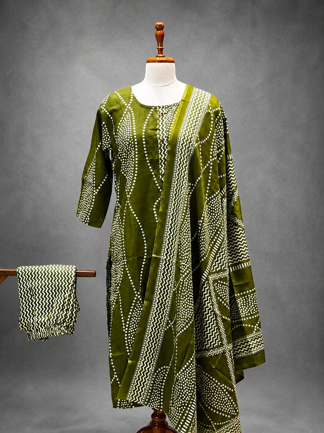 SALWAR SET - GREEN COLOUR