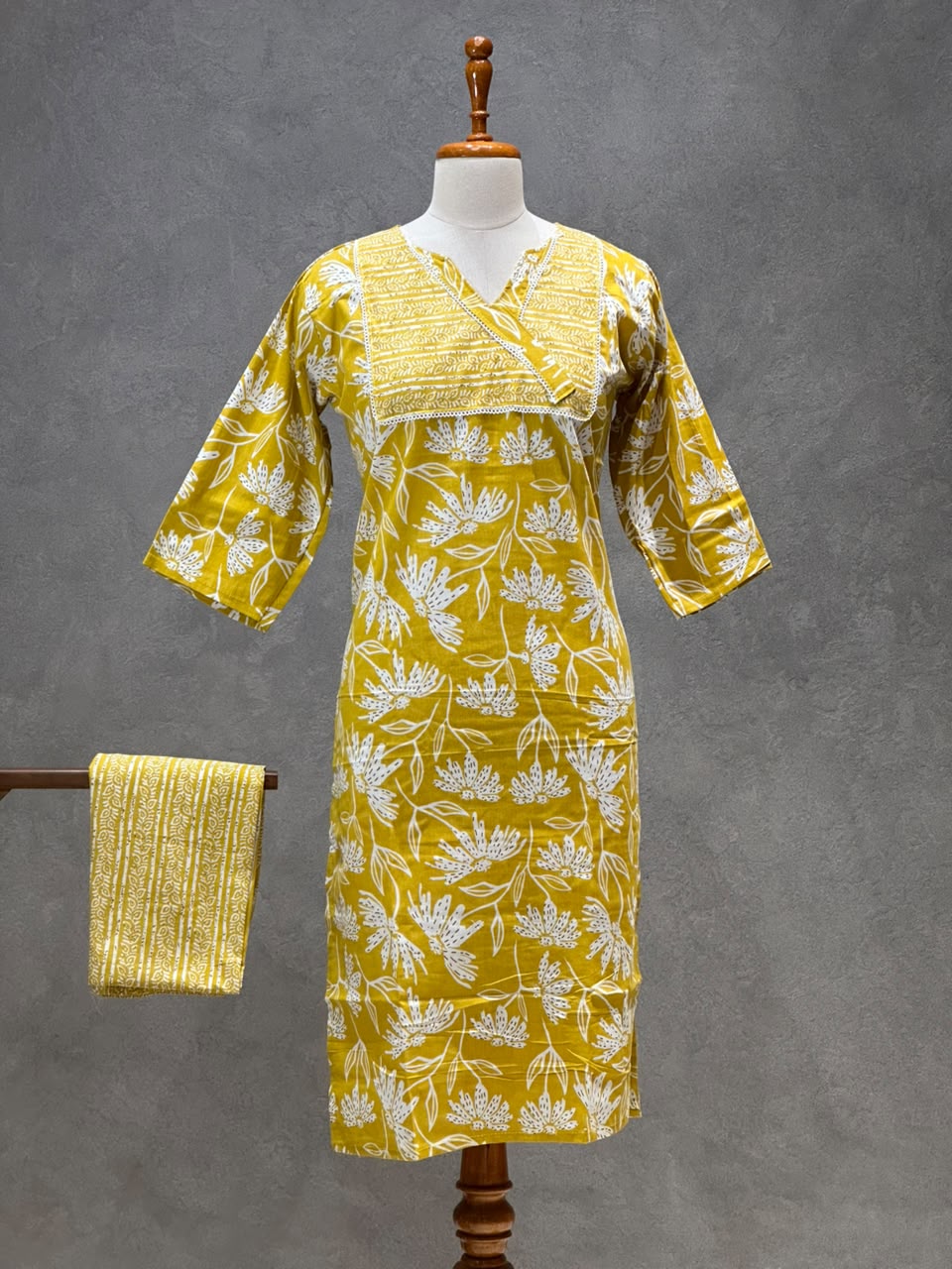MUSTARD FLORAL PRINTED COTTON BLEND KURTI SET