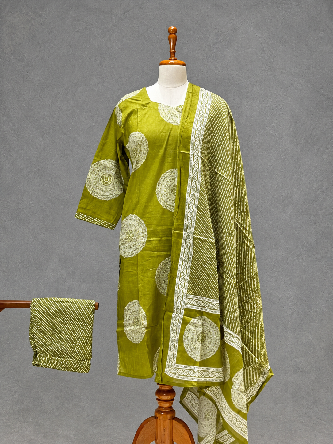 OLIVE MANDALA PRINT SALWAR SET